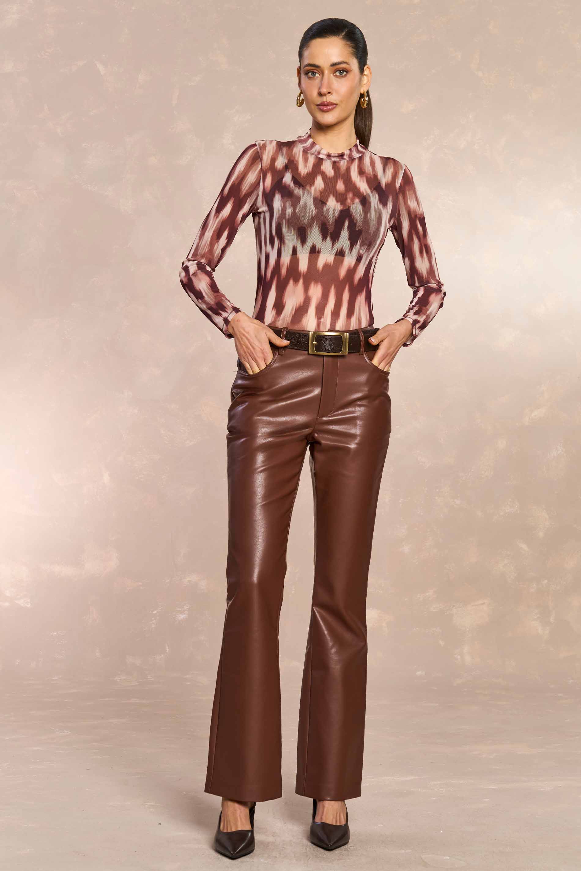 Blusa Ethnic Blur Manga Longa em Tule