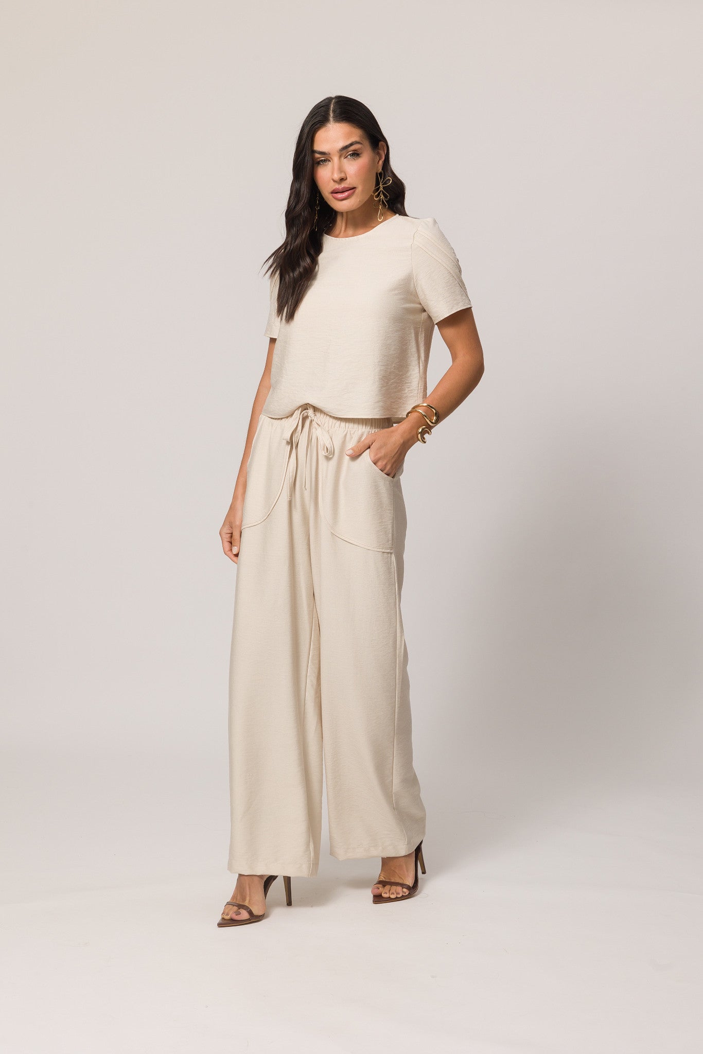 Calça viscoflow com cintura alta