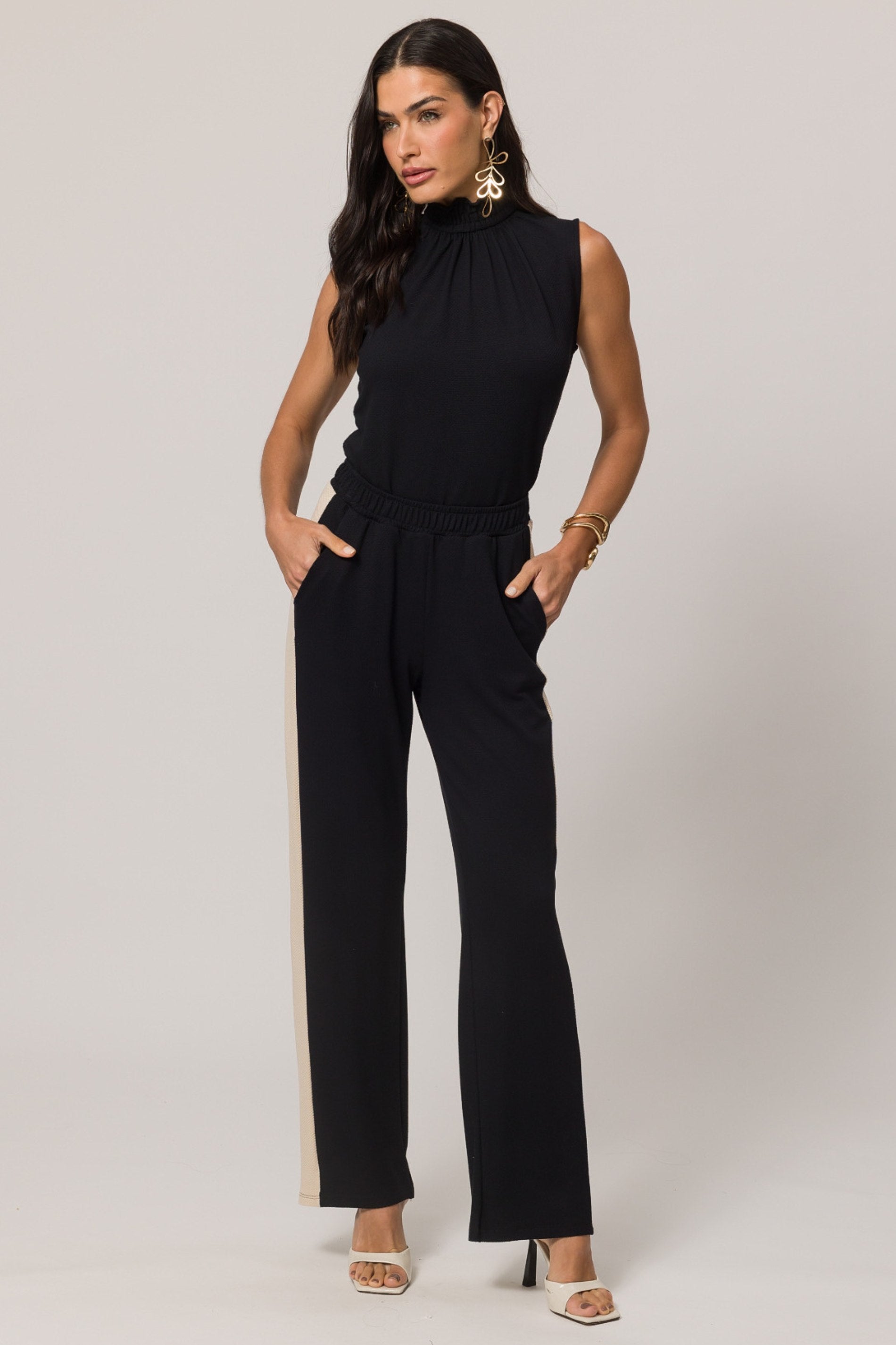 Calça em malha New Favo com bolso faca