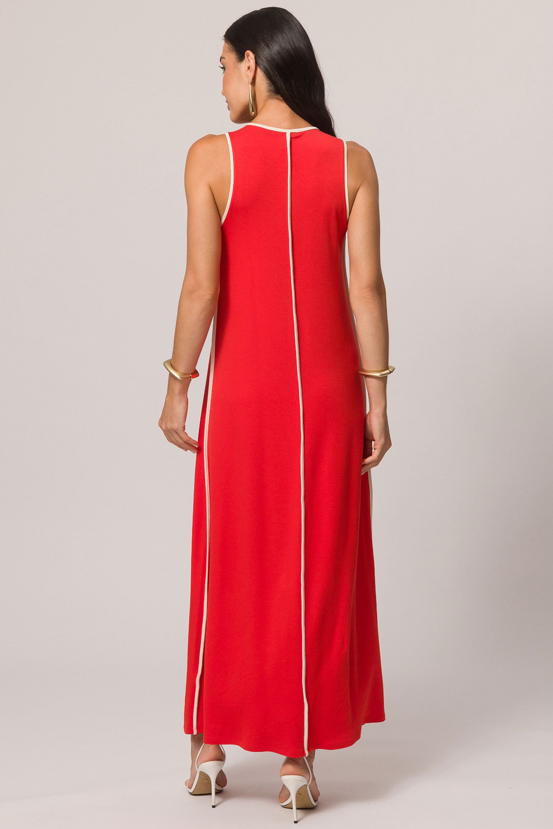 Vestido longo sem manga em moletinho de viscose