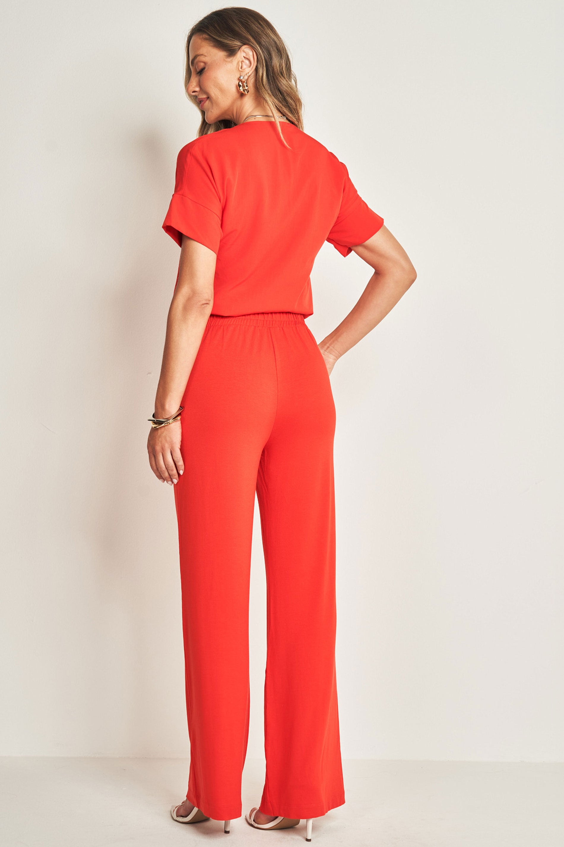 Calça em moletinho de viscose com bolsos faca