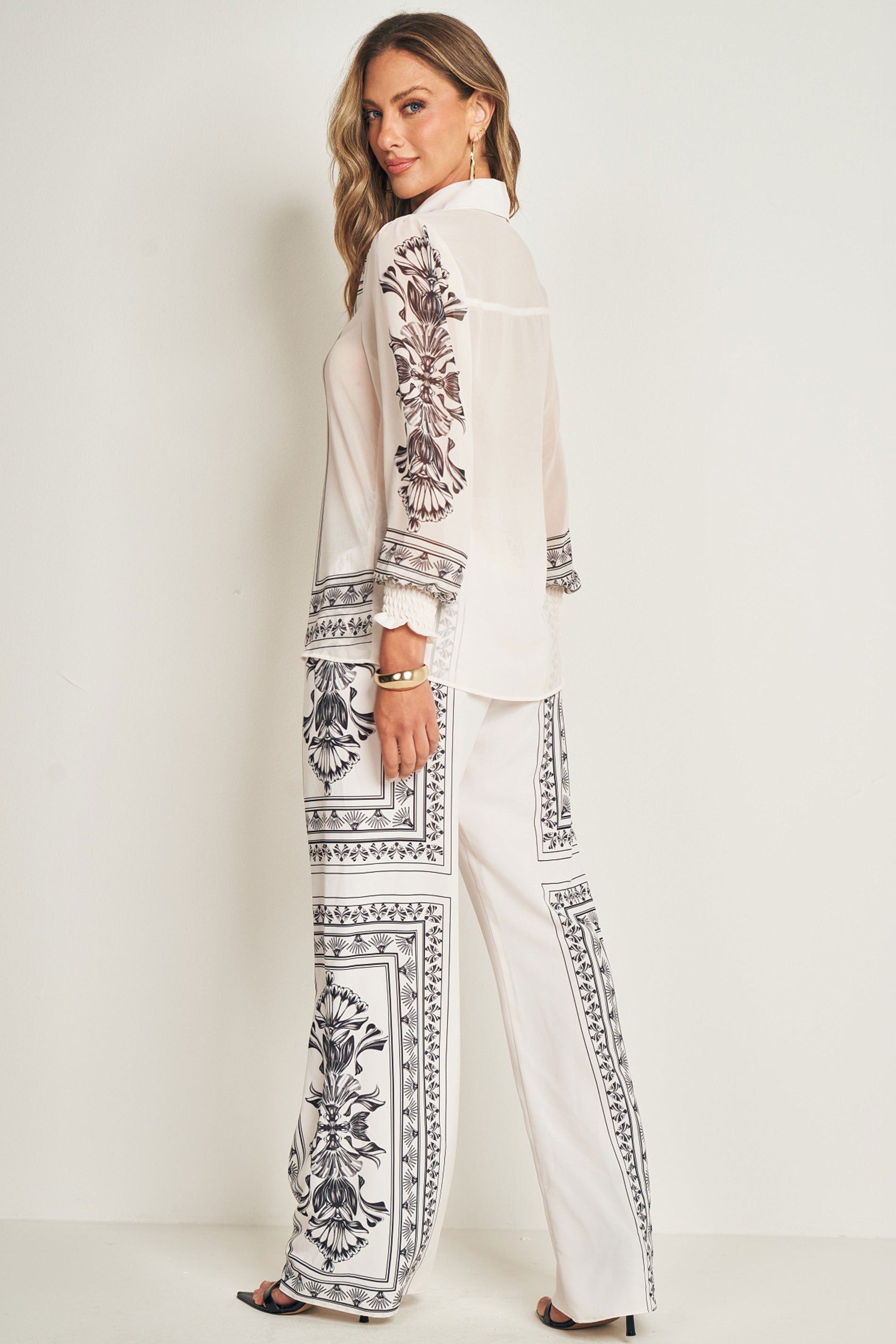 Calça em Plano Soft Opaque