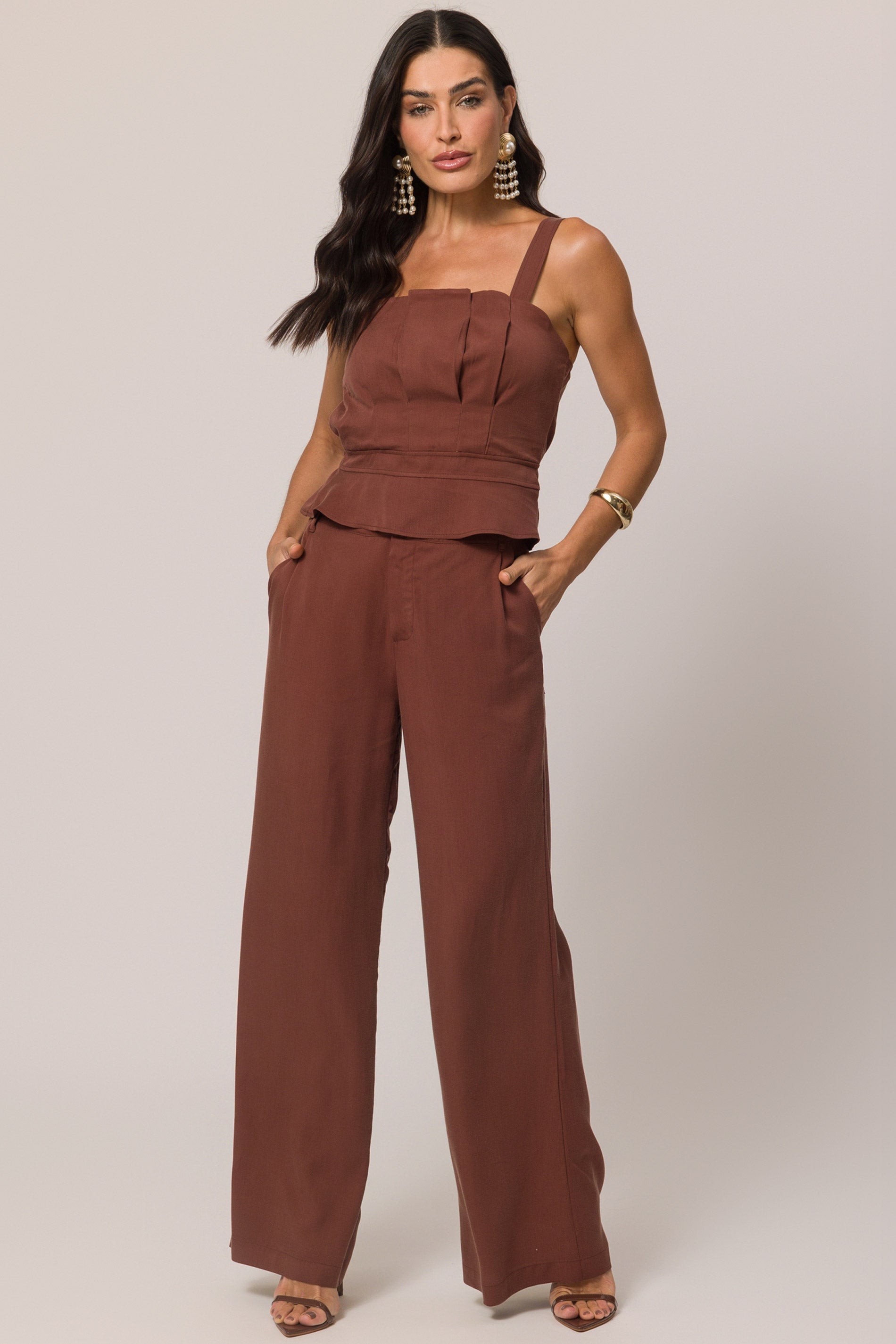 Top de alça em plano tencel com franzido