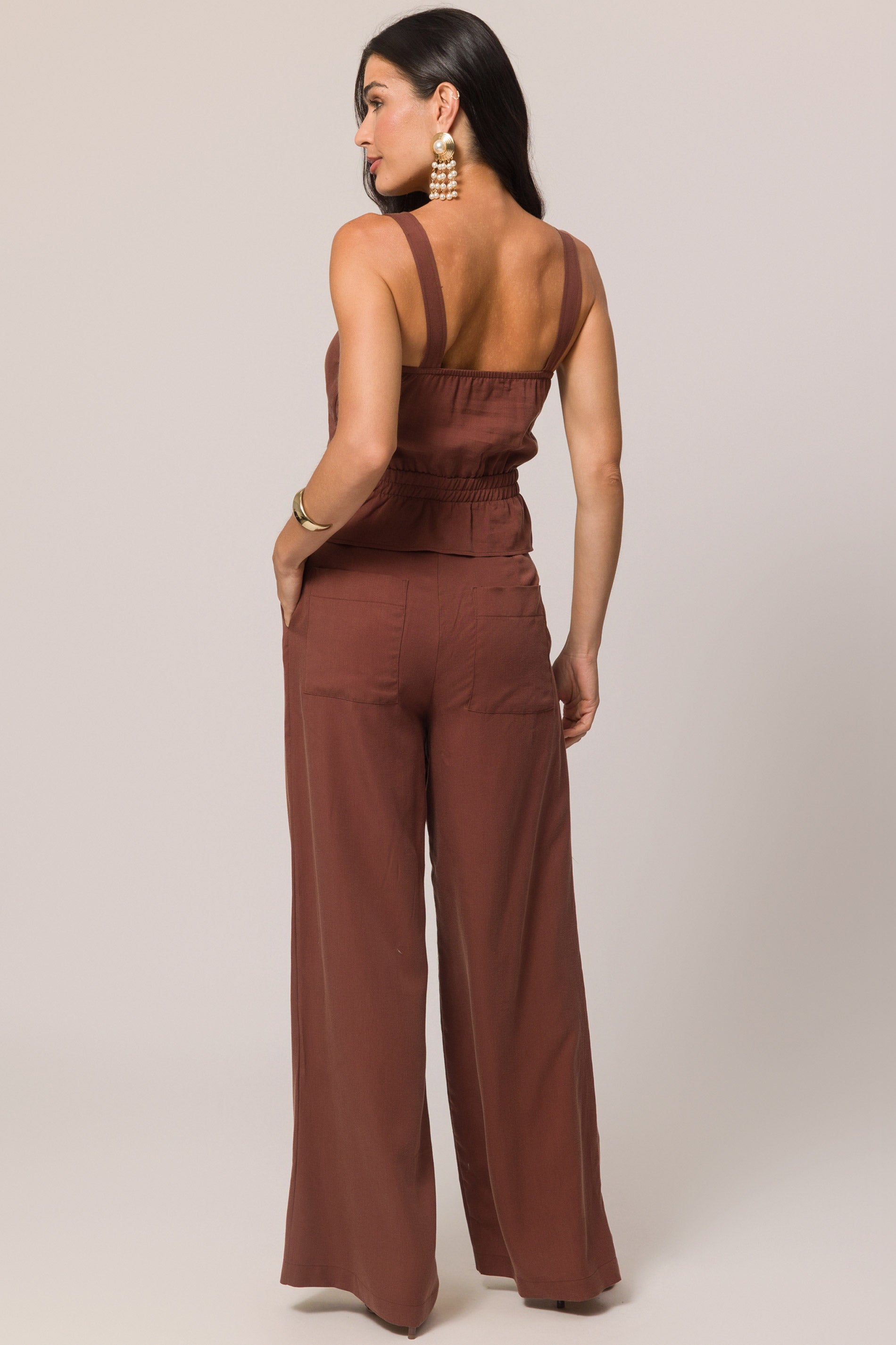 Top de alça em plano tencel com franzido