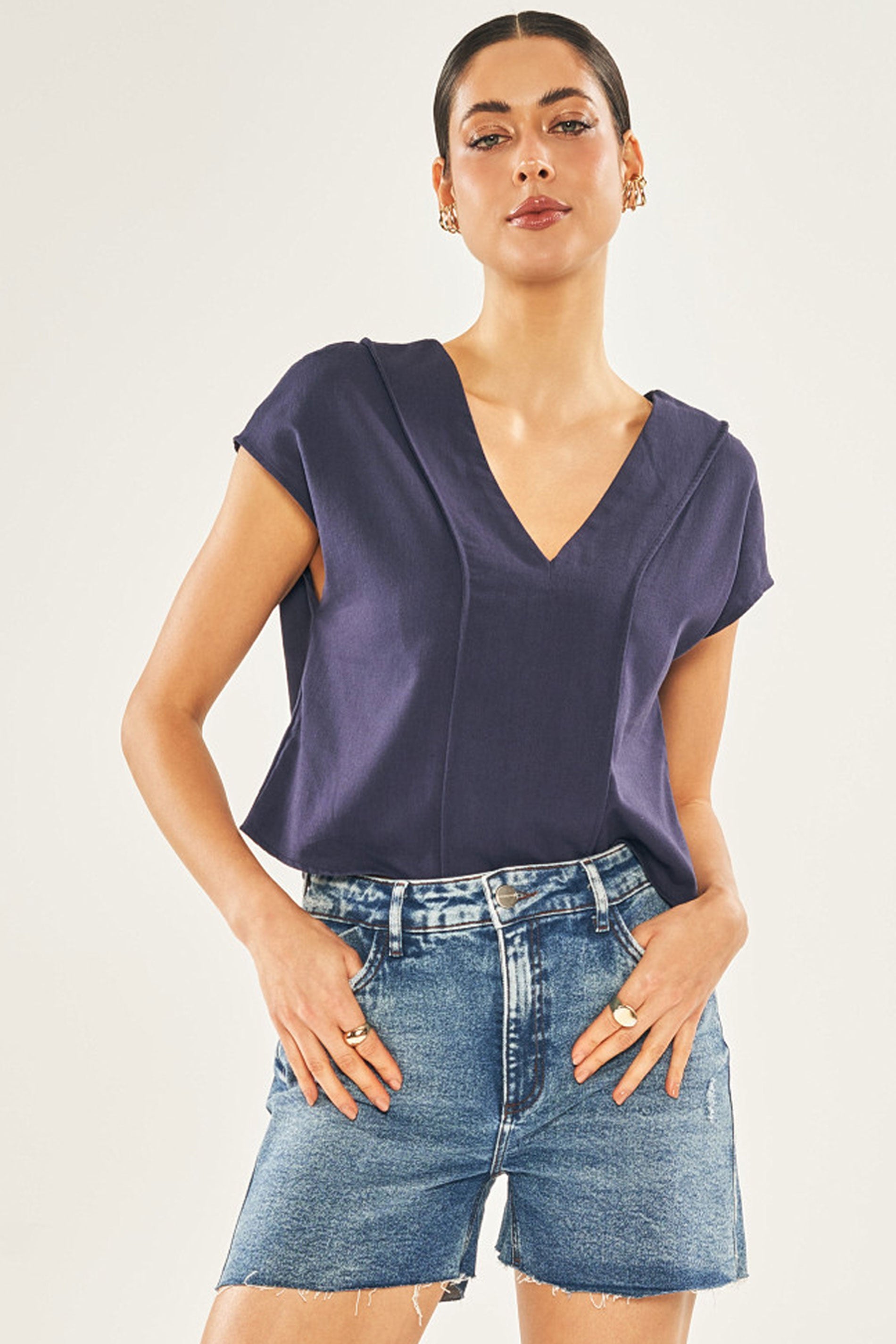 Shorts Boyfriend em Jeans com Elastano