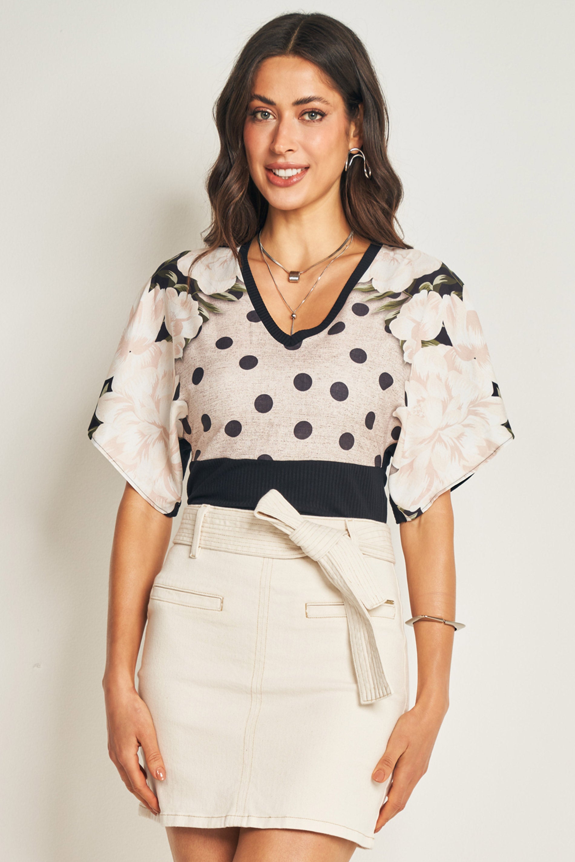 Saia curta em sarja com cinto embutido