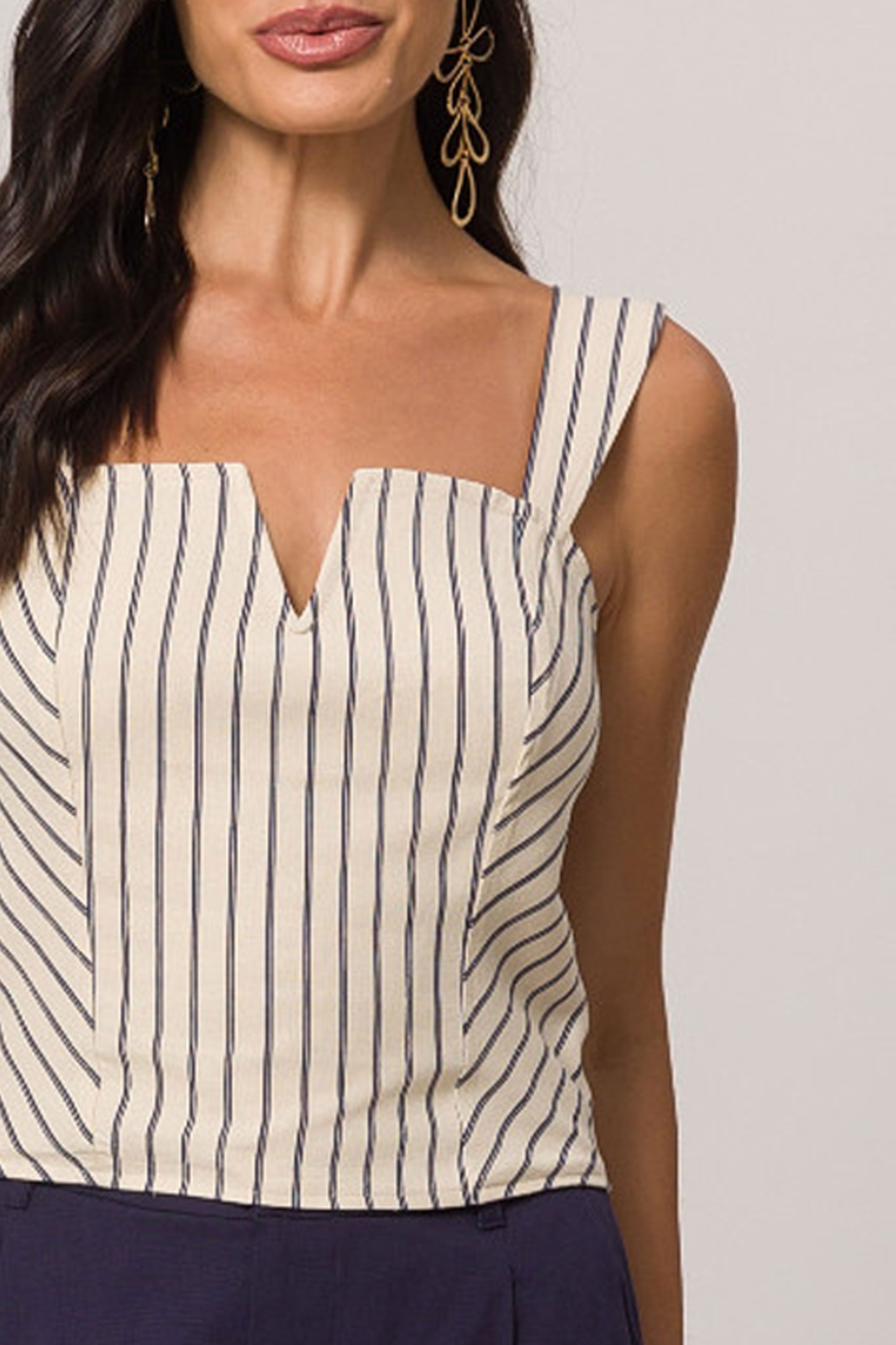Blusa de Alça em Plano Linen