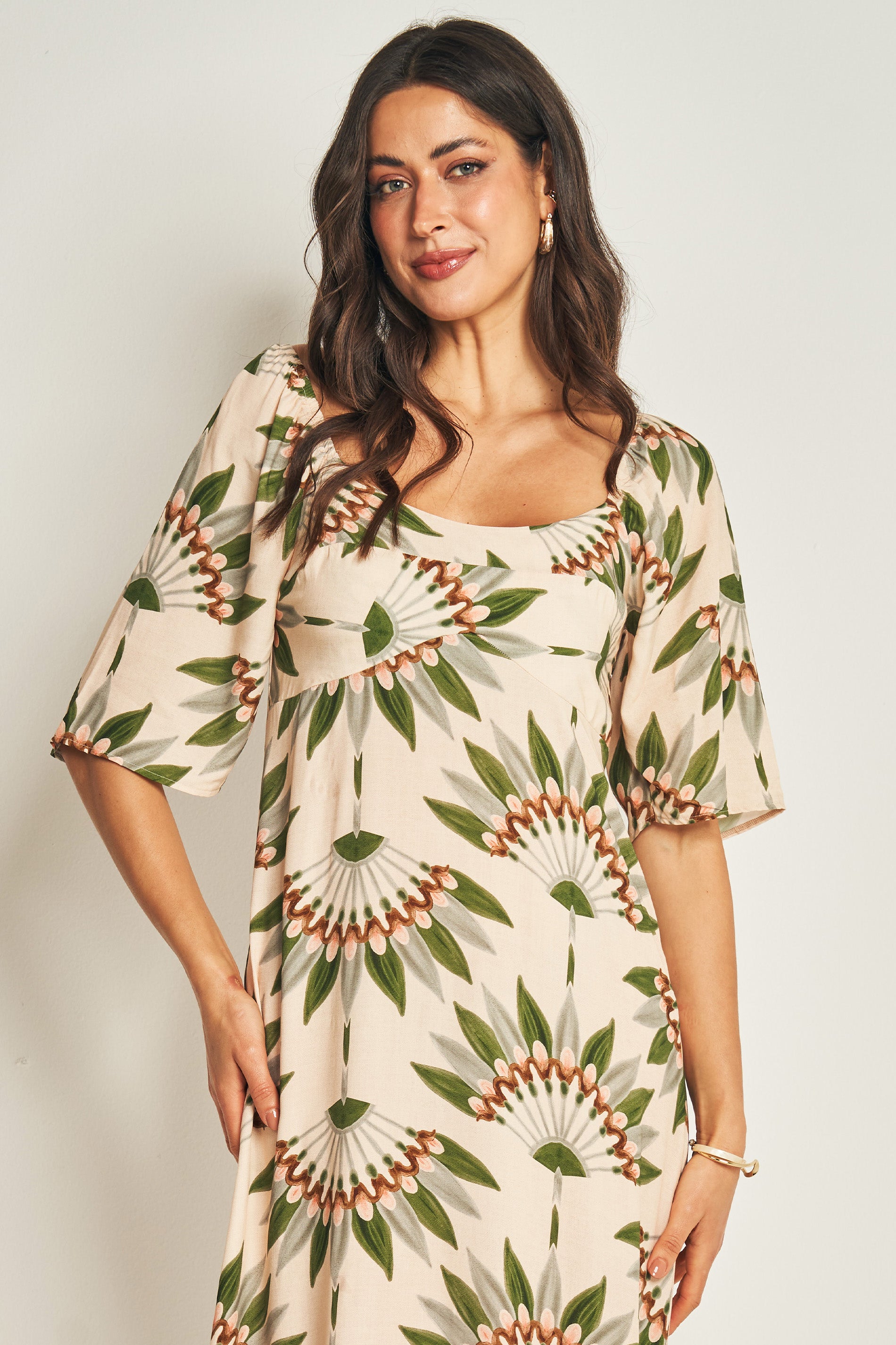 Vestido longo com manga 3/4 floral