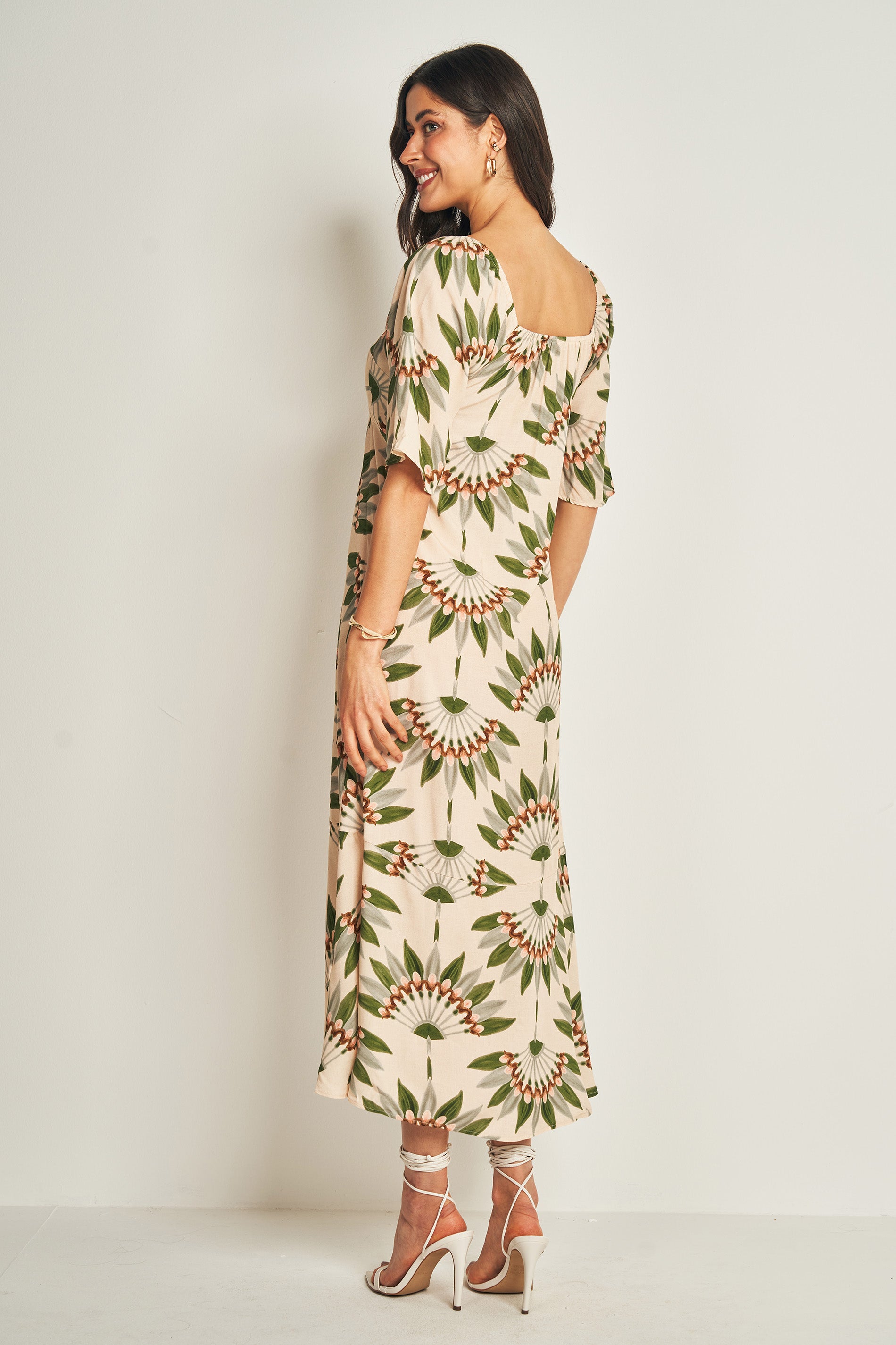 Vestido longo com manga 3/4 floral