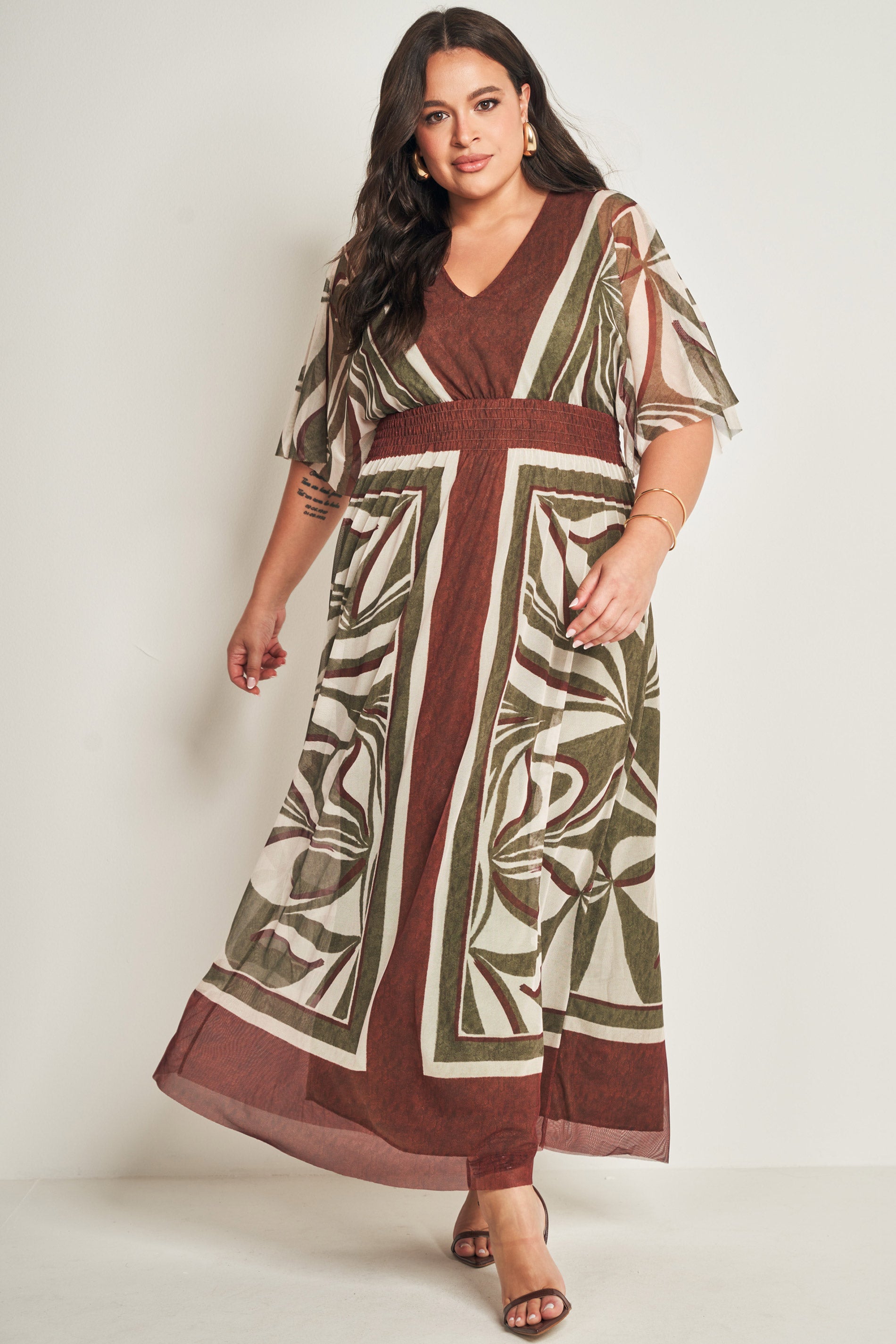 Vestido longo em tule geométrico