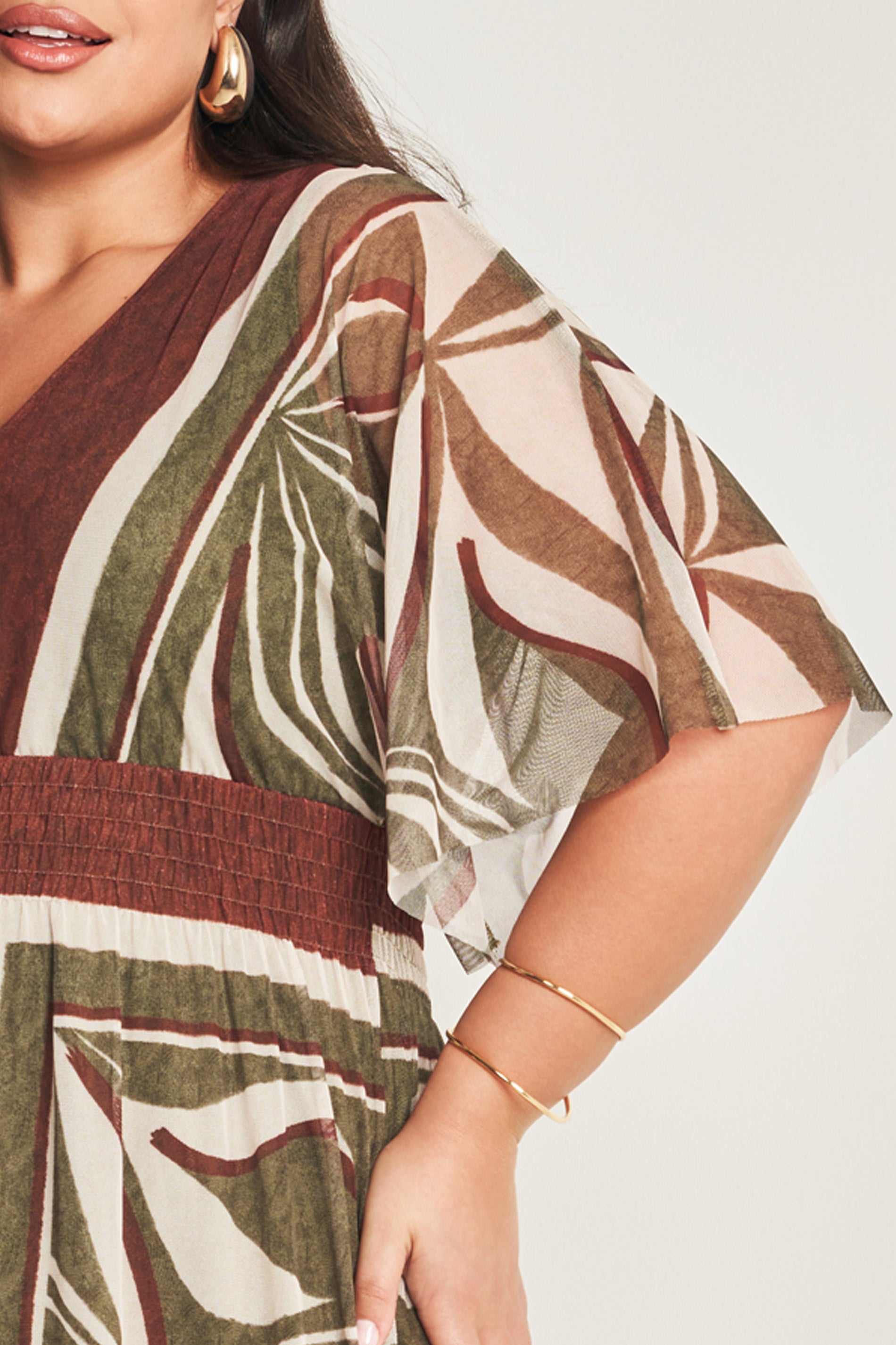 Vestido longo em tule geométrico