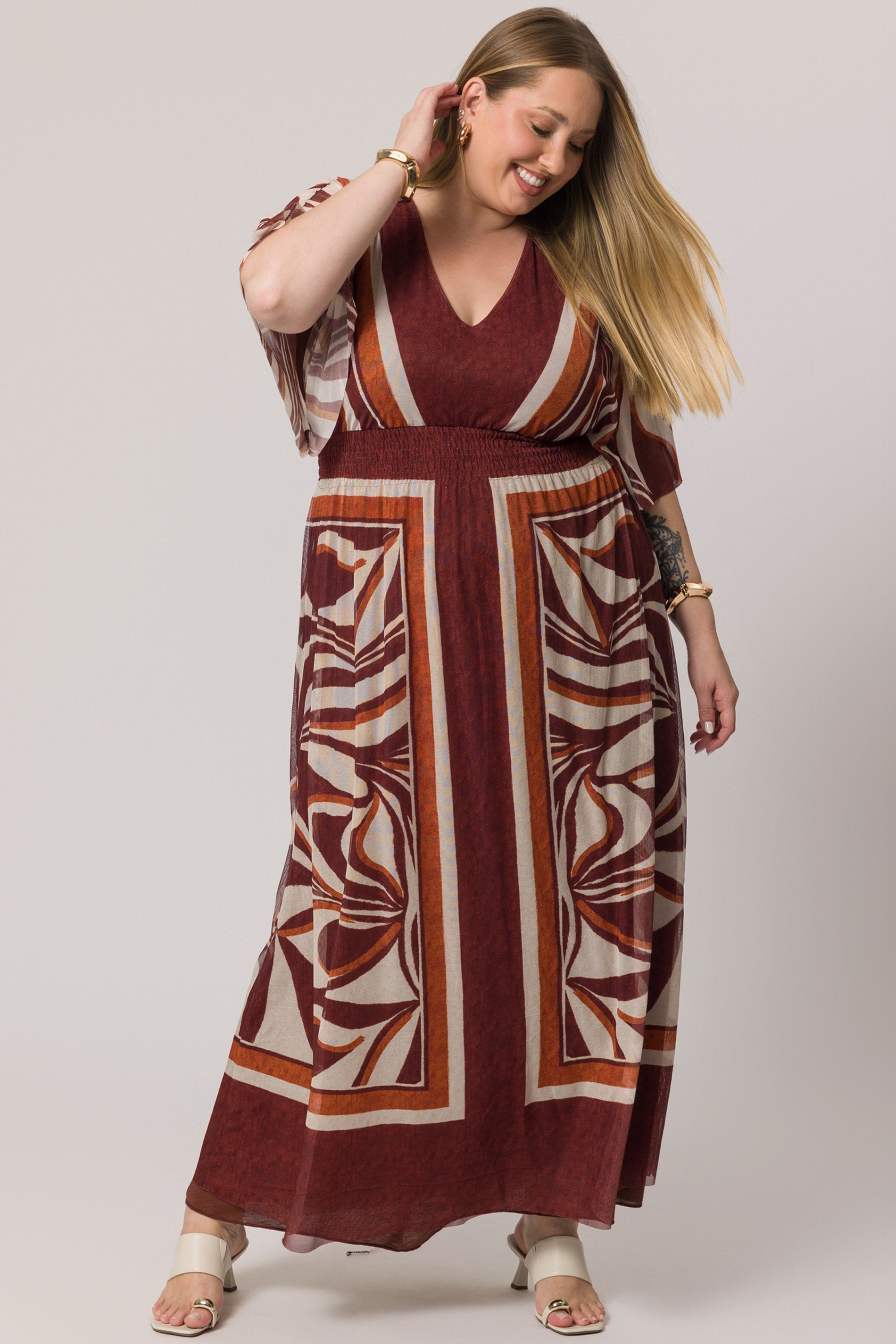 Vestido longo em tule geométrico