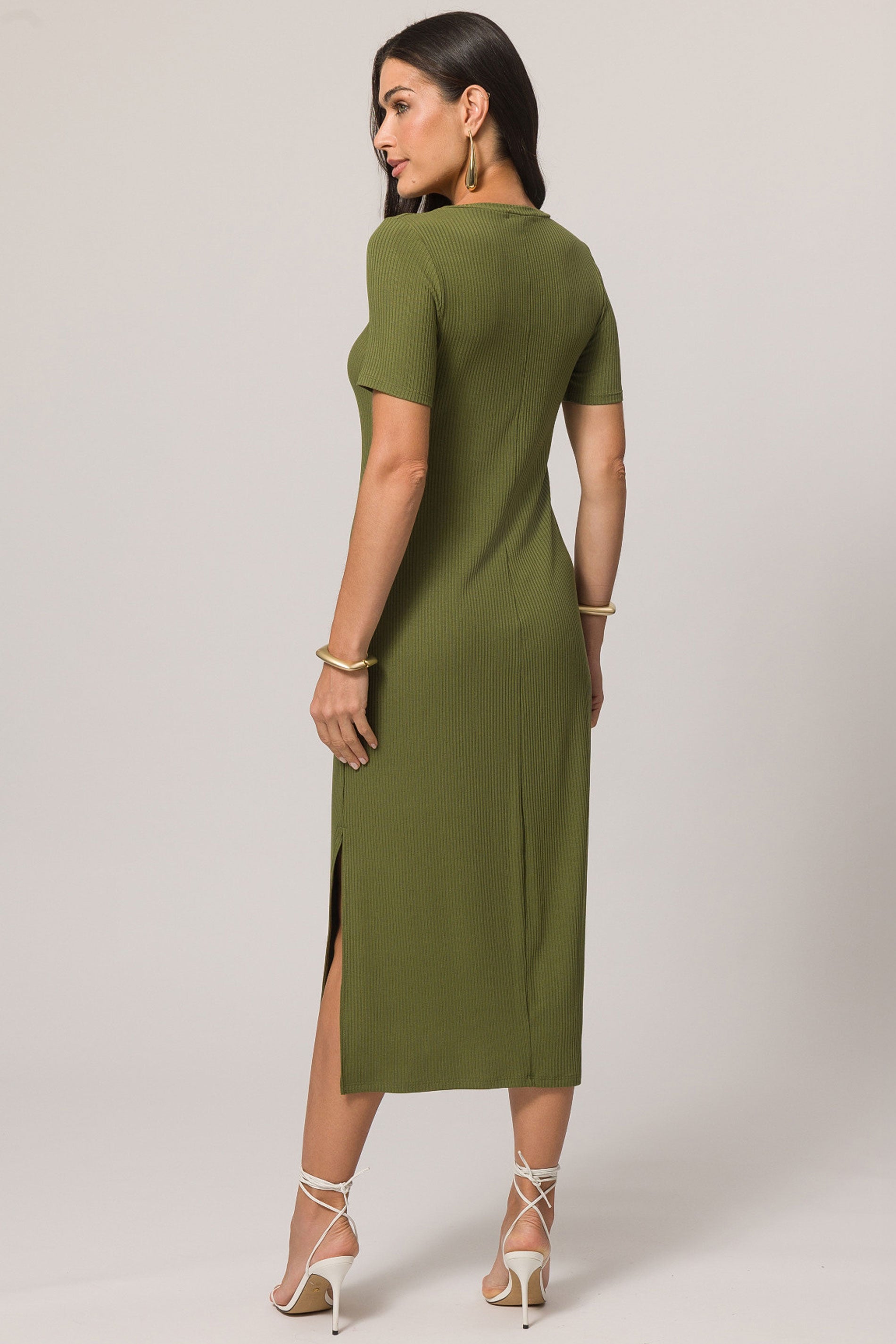 Vestido Midi de Manga Curta em Ribana com Decote V