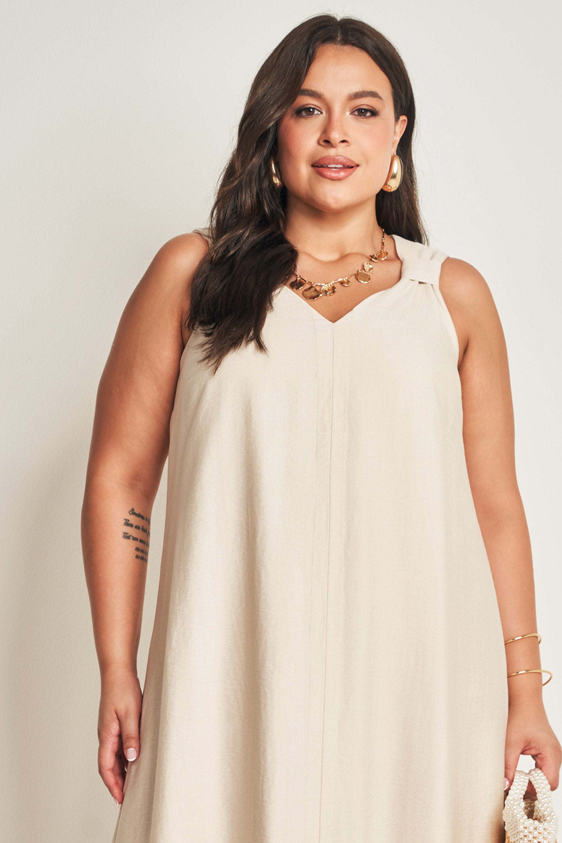 Vestido longo sem manga em viscoflow