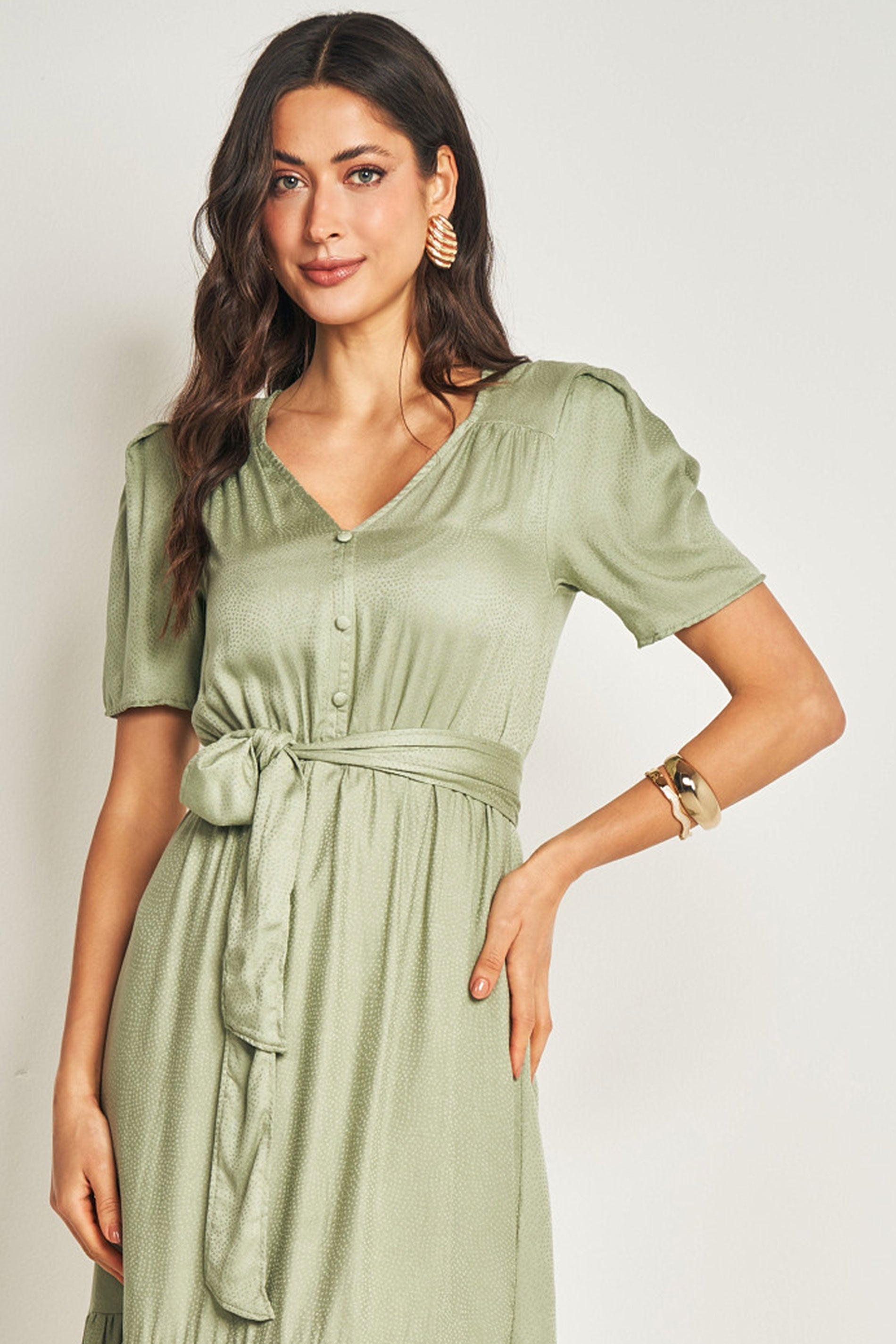 Vestido Longo de Manga Curta em Viscose Poá com Amarração