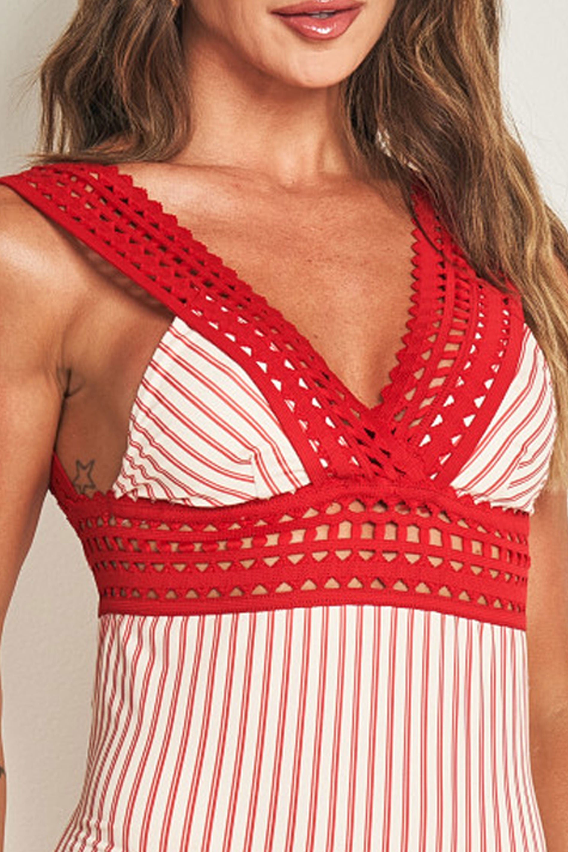 Maiô em Microfibra com Estampa de Listras