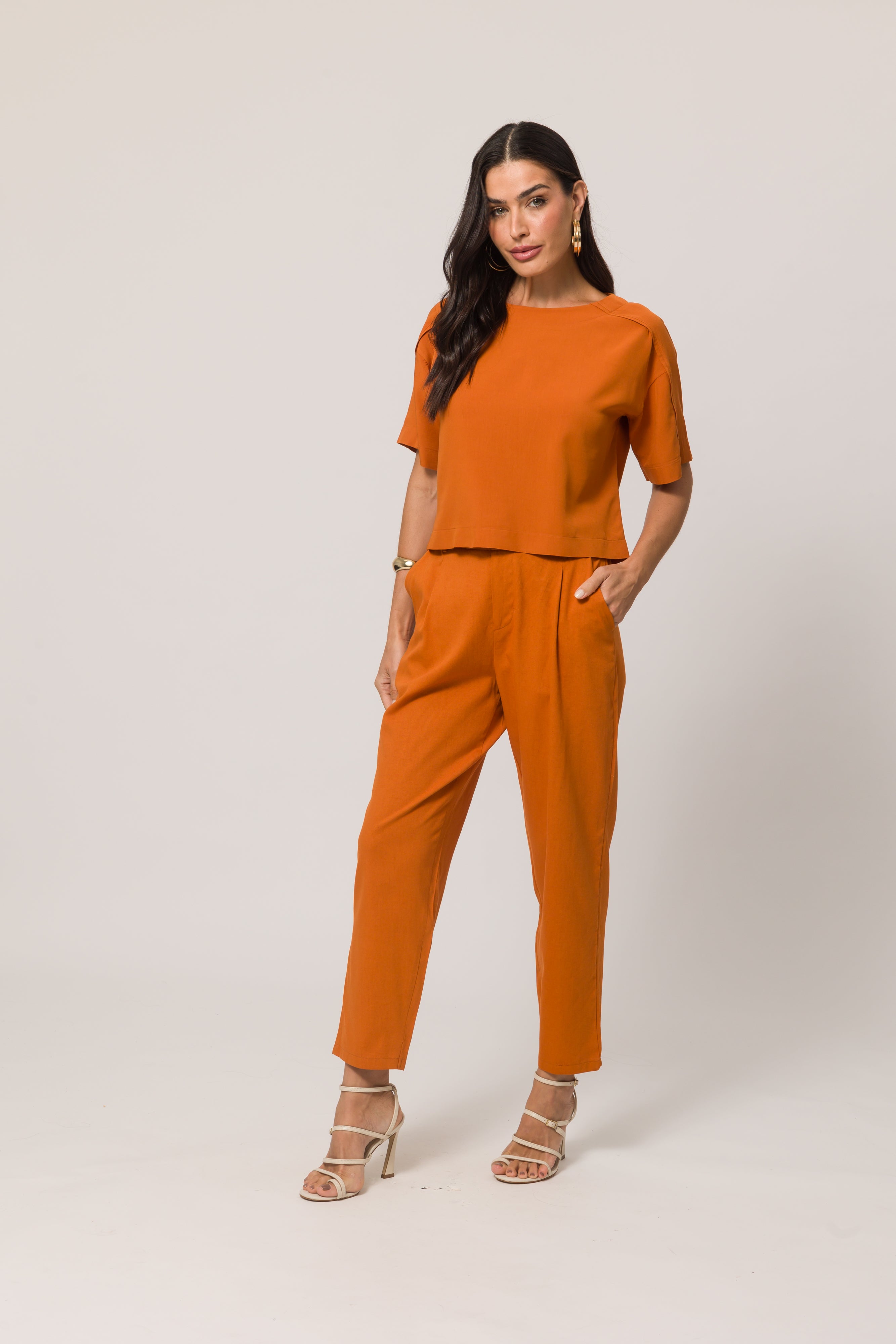 Blusa de Manga Curta em Plano Viscose