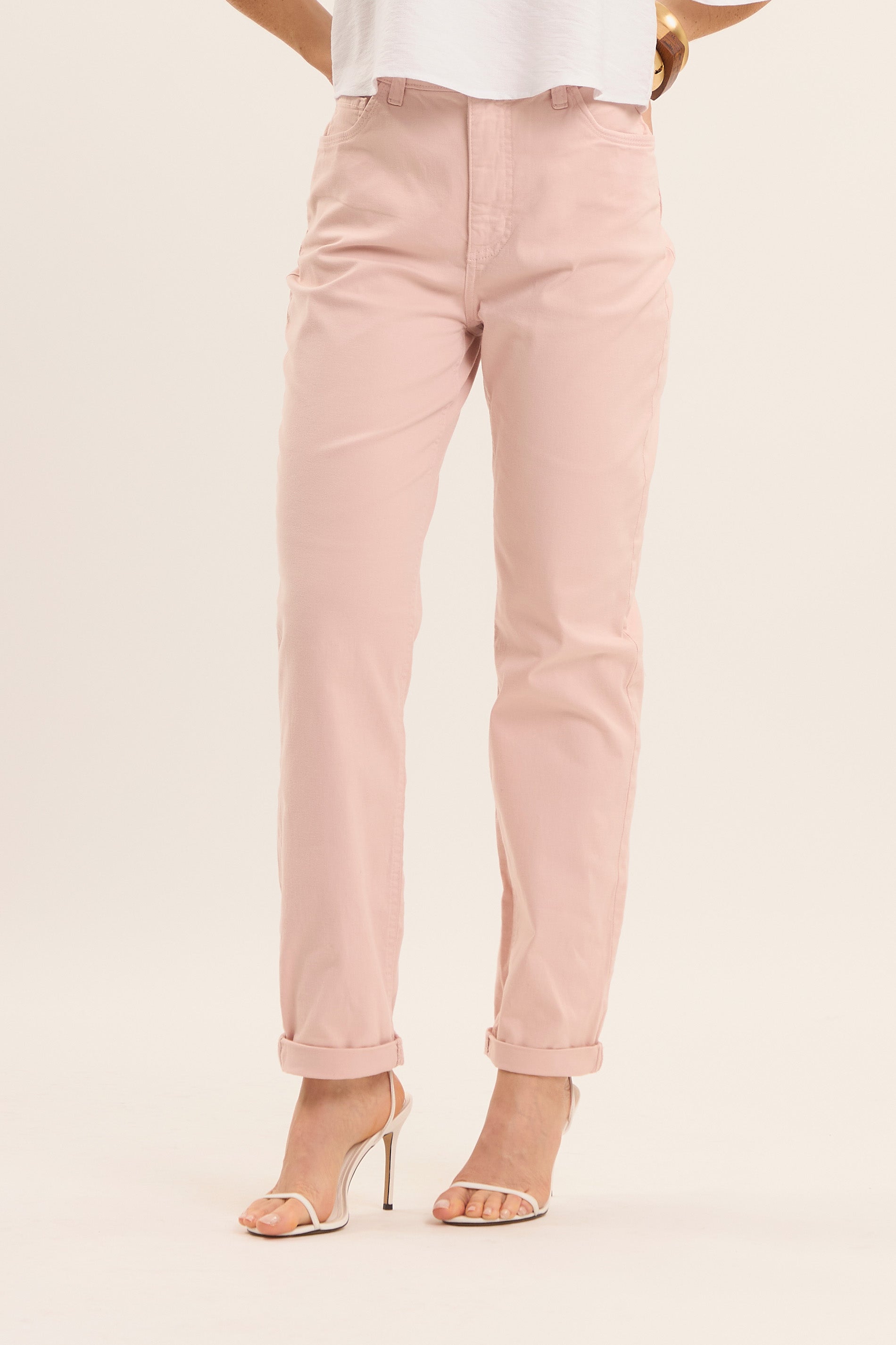 Calça Lavanda Mom Oliva em Sarja