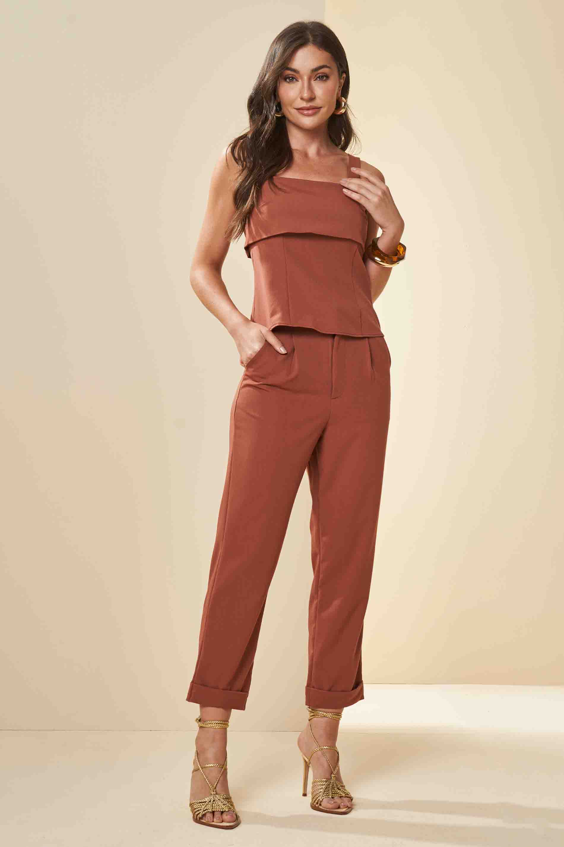 Calça Reta Cintura Alta Tropical em Alfaiataria