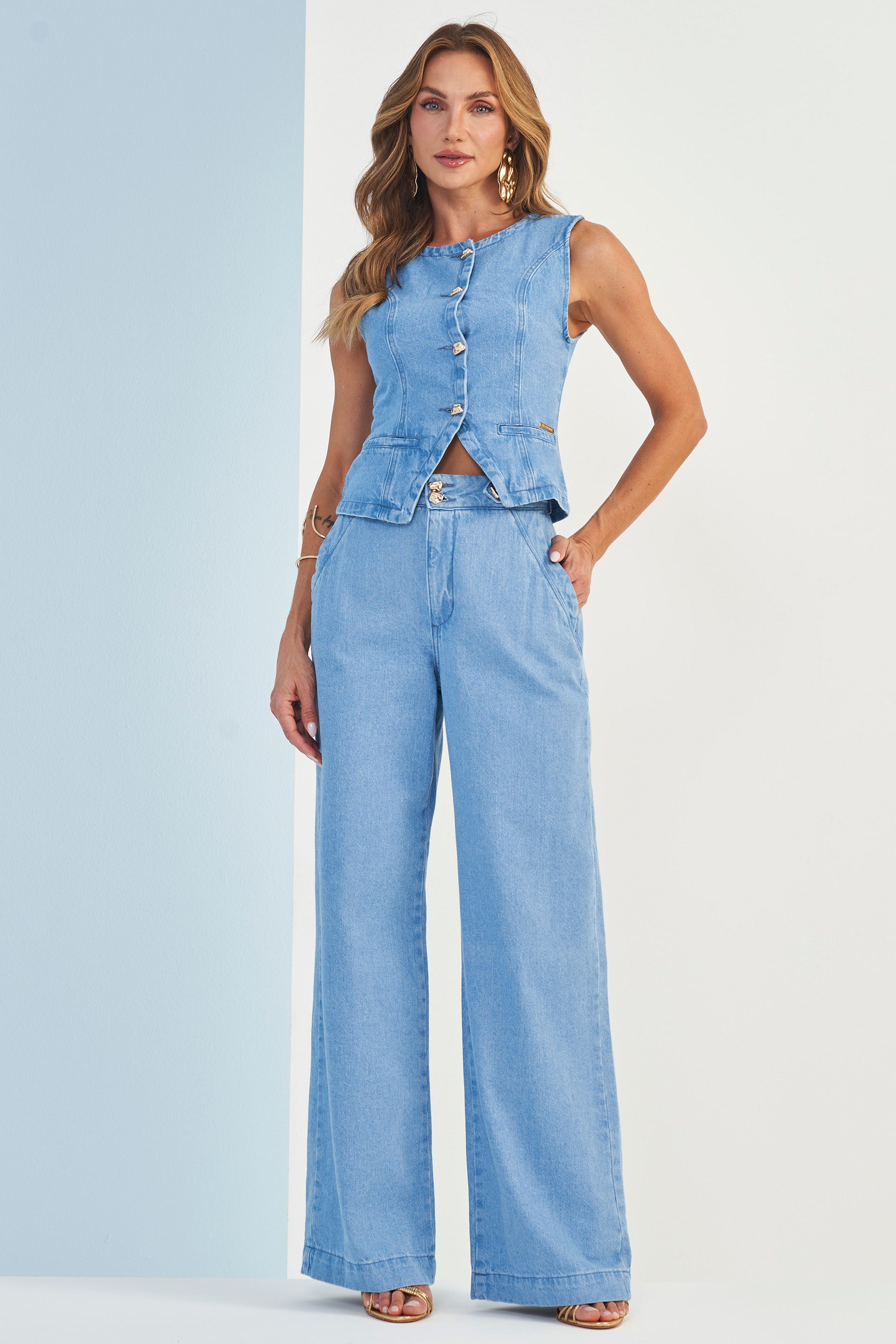 Calça Rosa em Jeans Brisa com Elastano