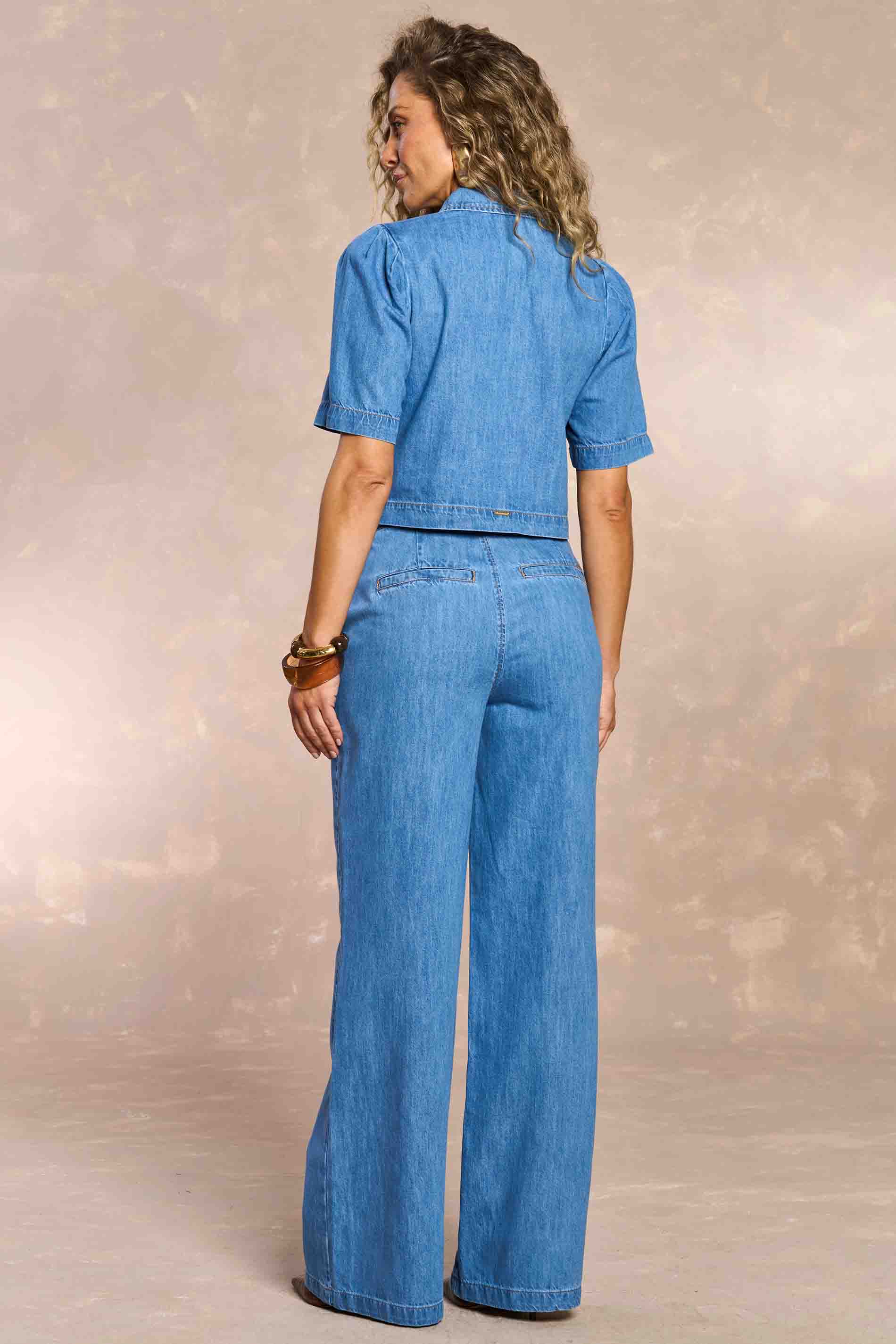 Camisa Cropped Soft Garden em Jeans