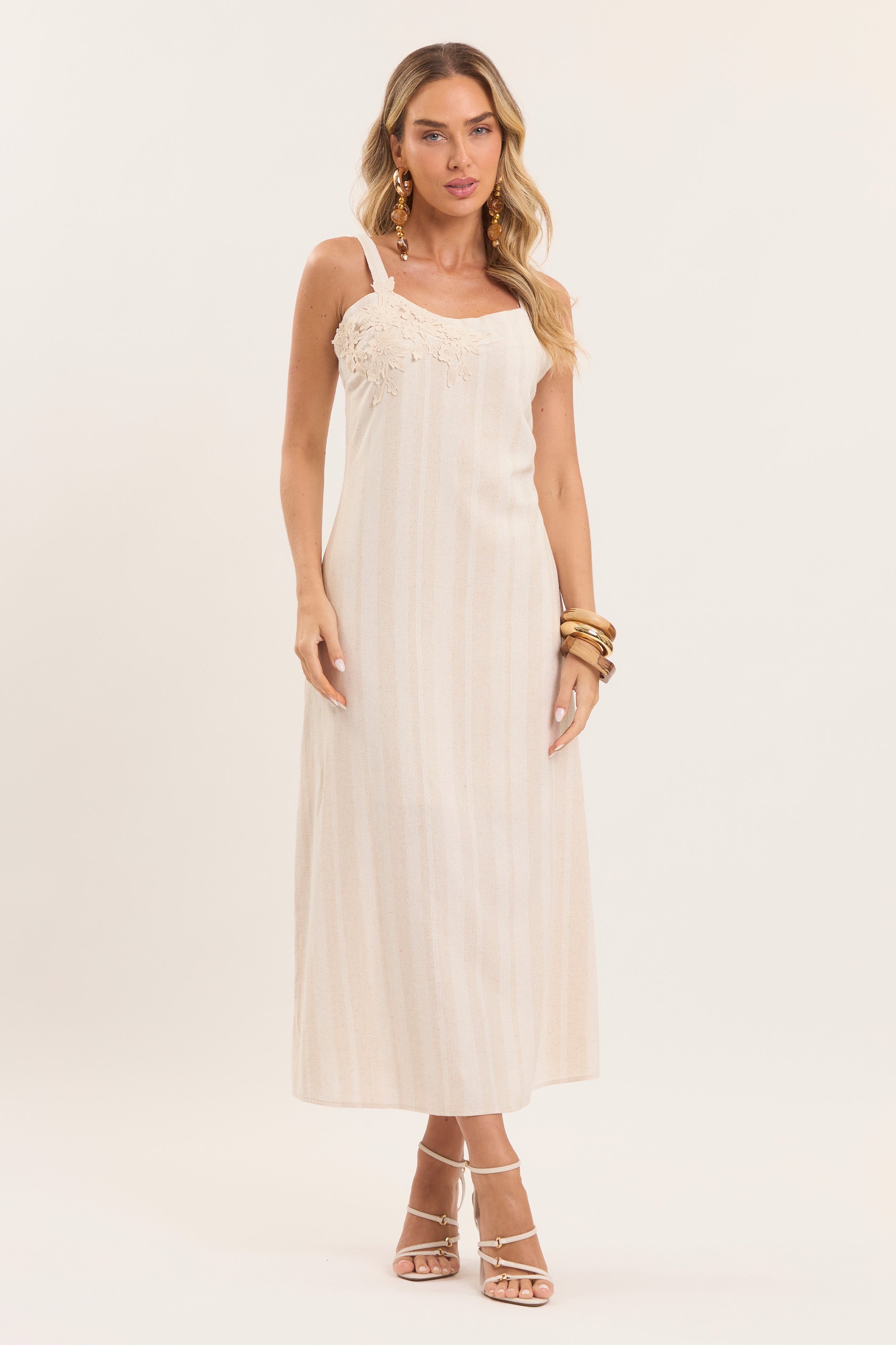 Vestido Listrado Celebration com Detalhe Bordado