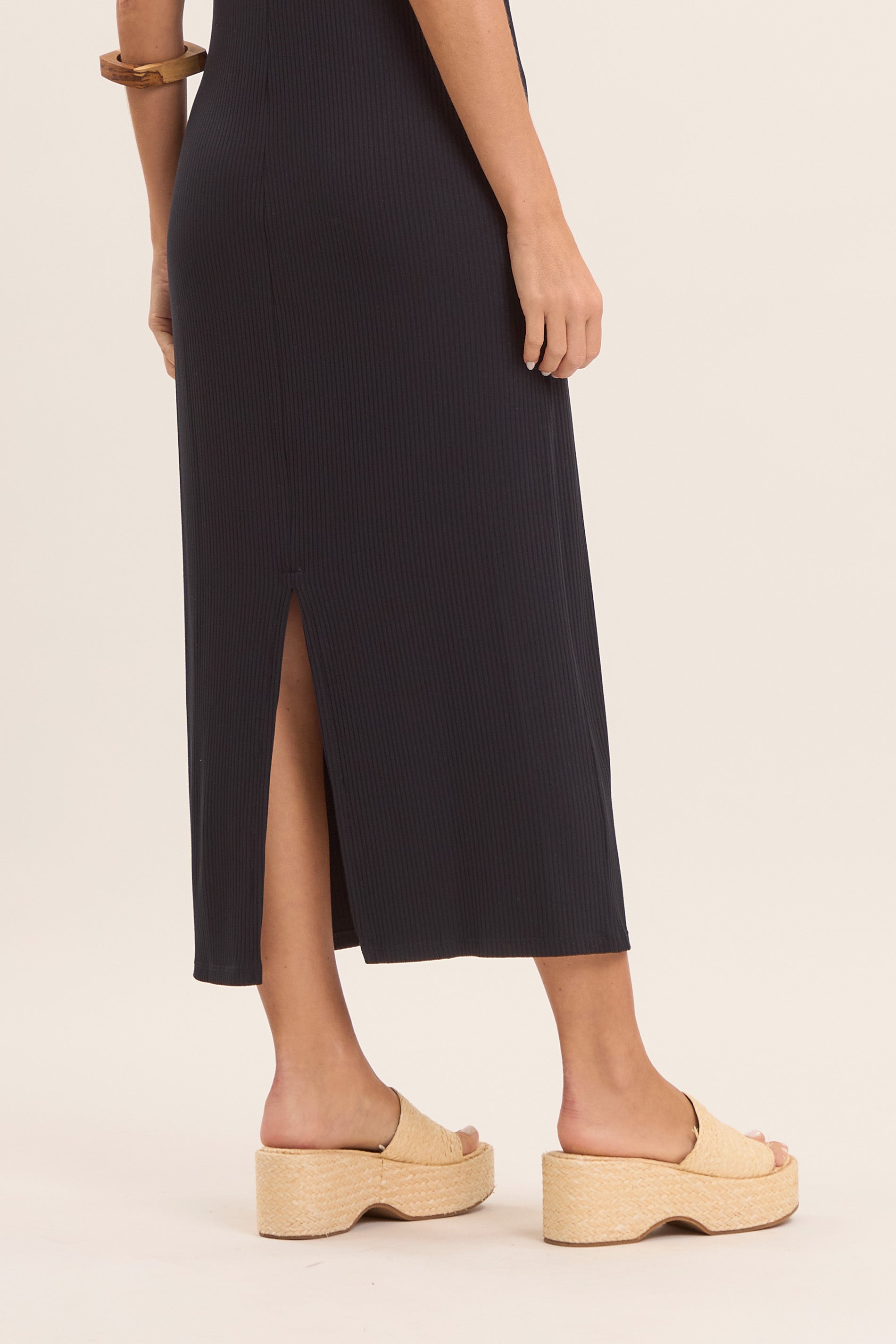 Vestido Midi Oliva Canelado