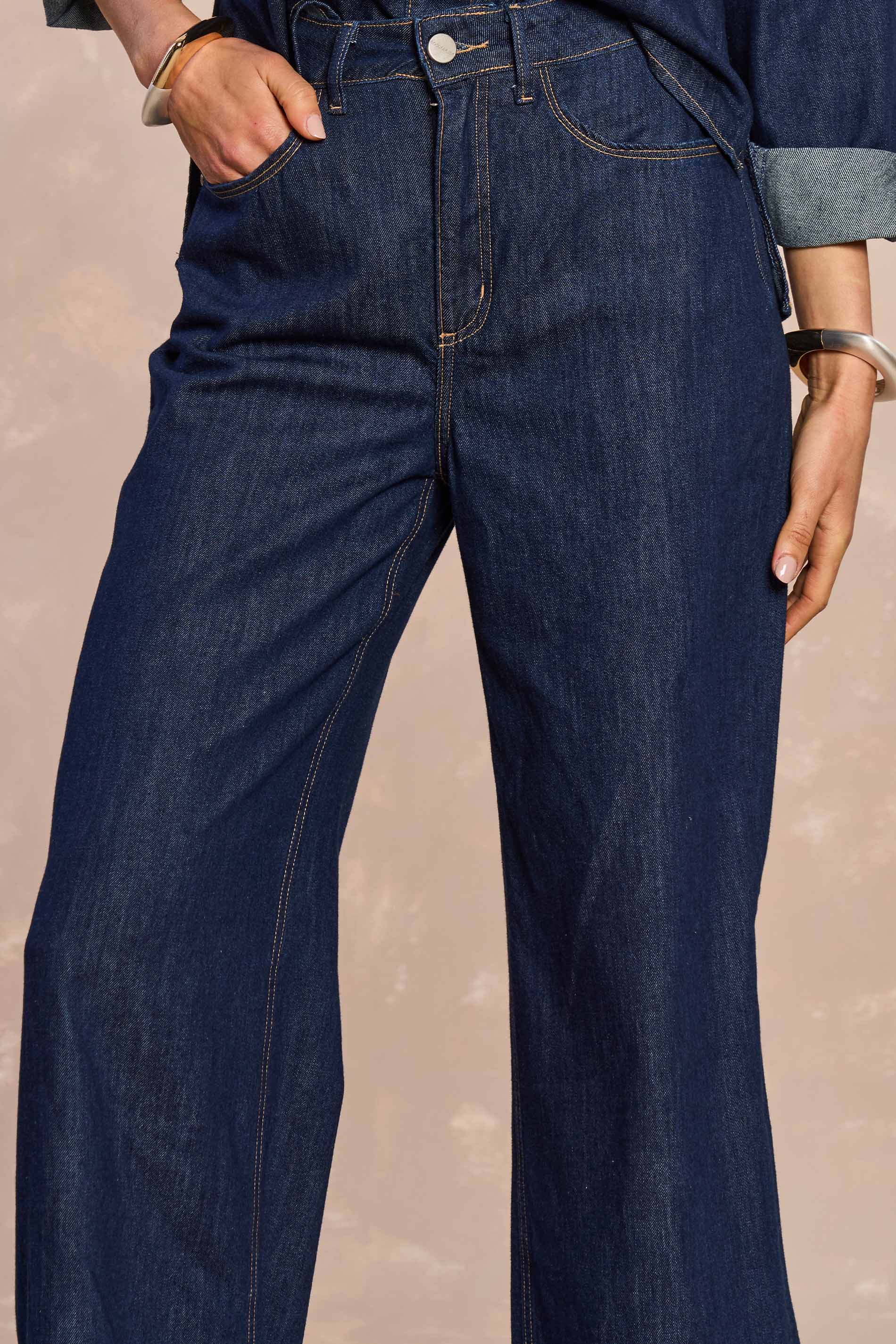 Calça Wide Leg Retrô Glam em Denim