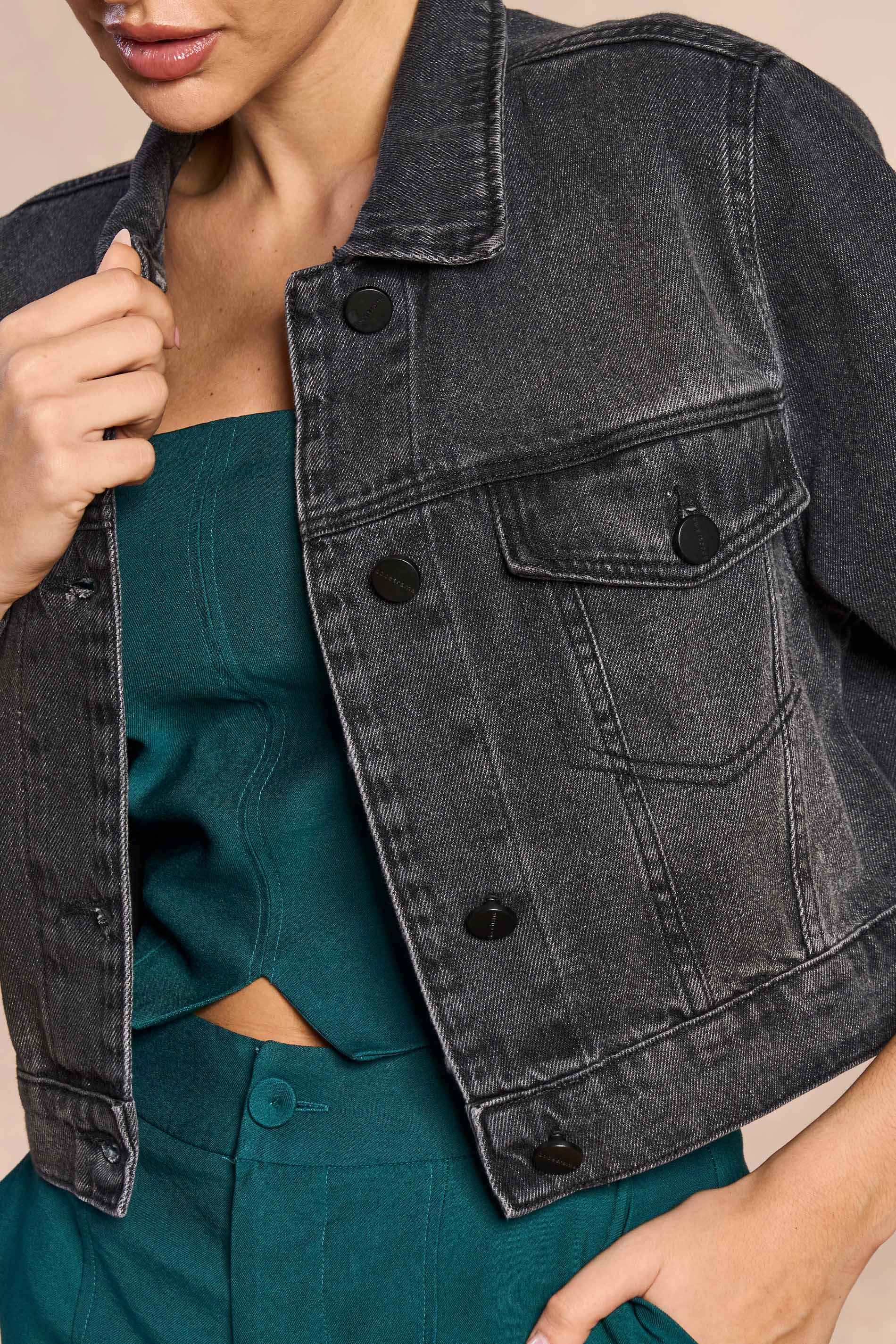 Jaqueta Urban Desire em Denim Black