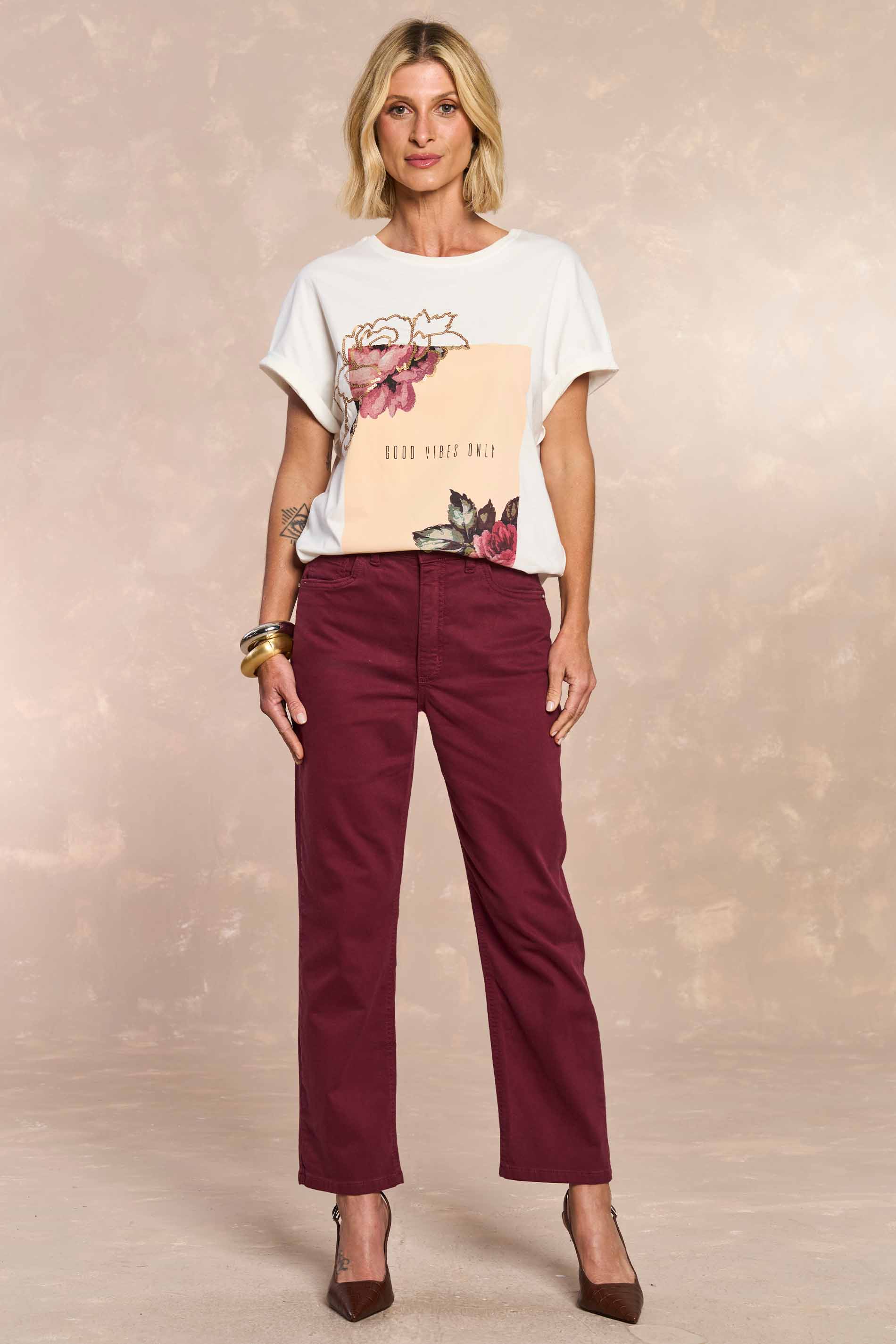 Calça Reta Slim Retrô Glam em Sarja