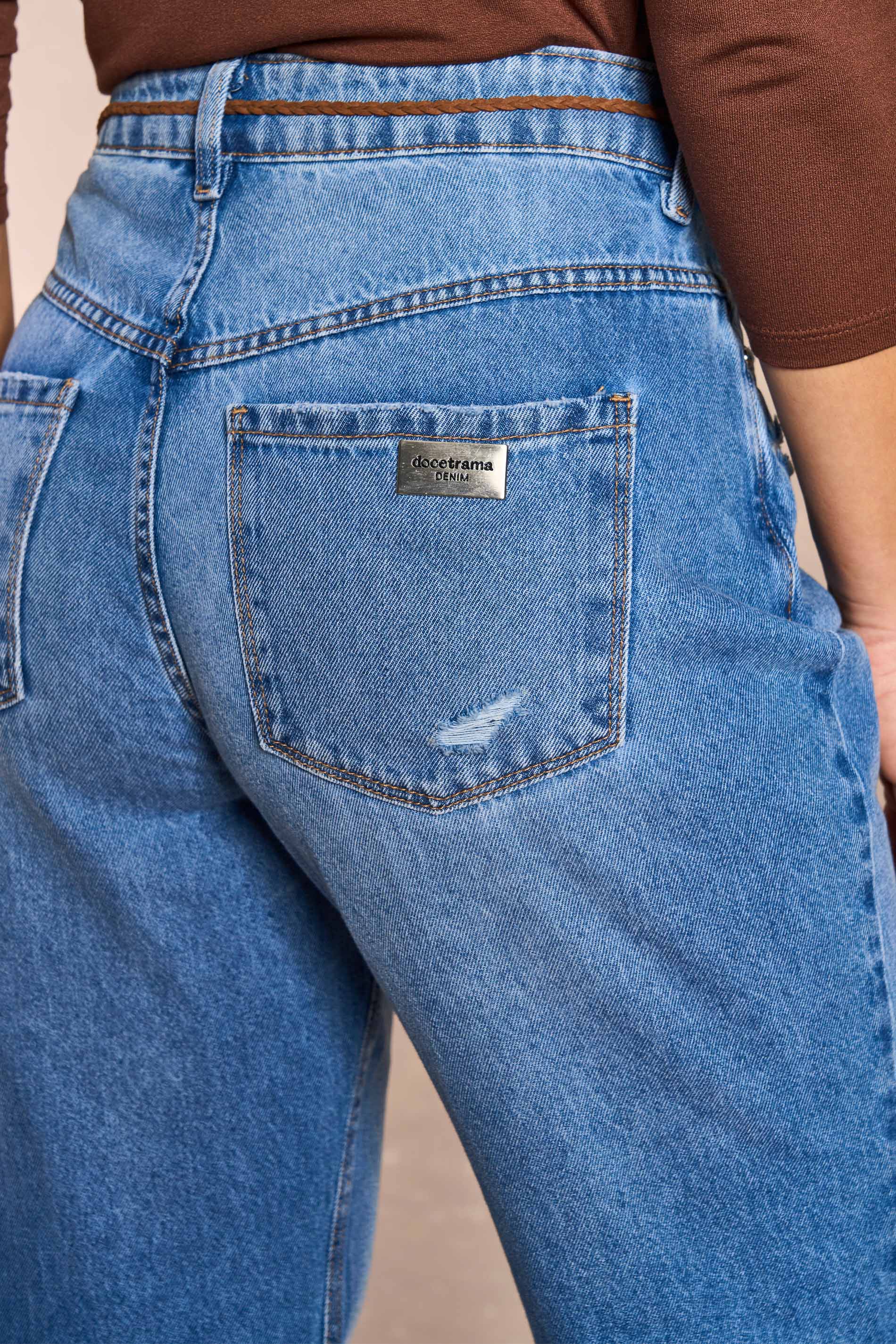 Calça Mom Ethnic Blur em Denim