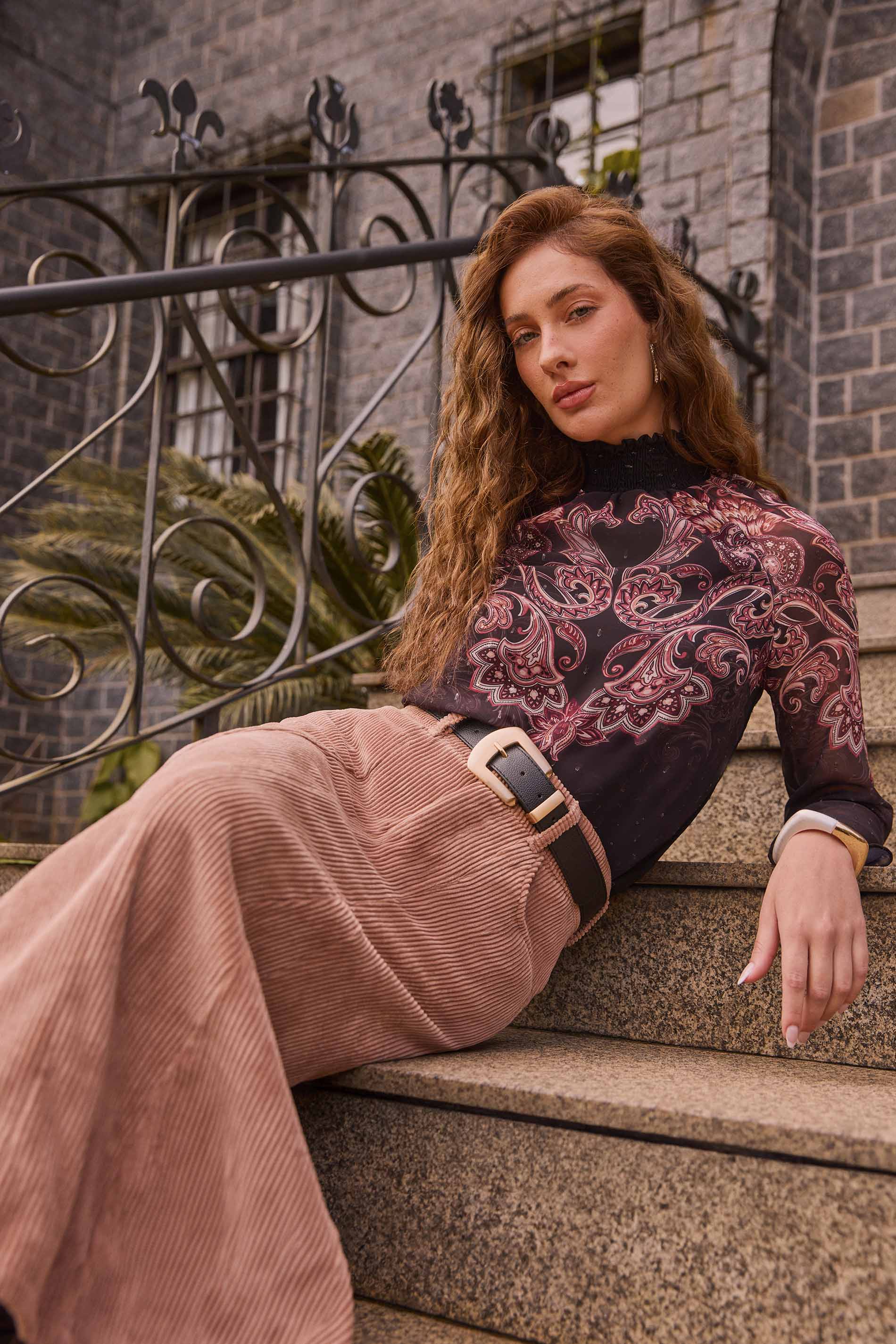 Saia Midi Ethnic Blur em Veludo Cotelê