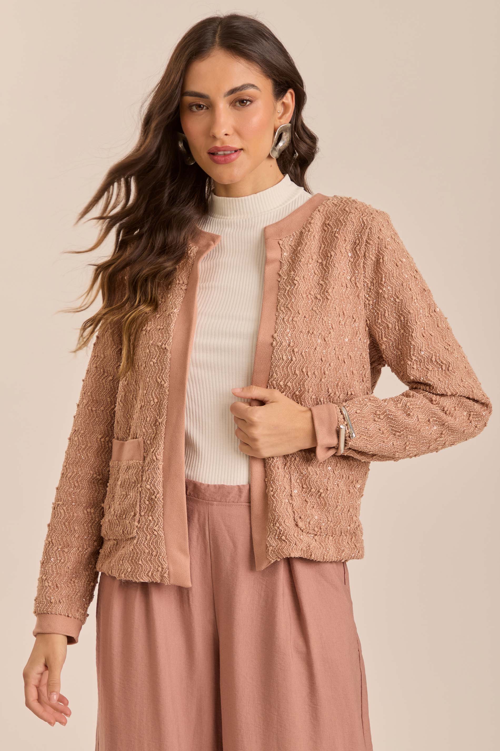 Casaco Retrô Glam em Tricot