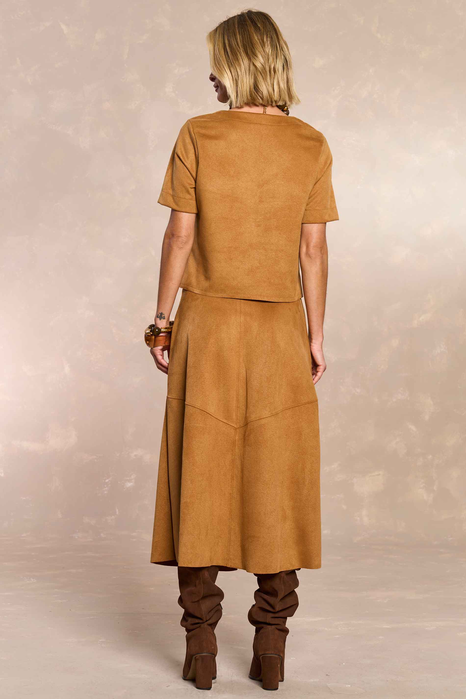 Saia Midi Cozy Winter em Suede