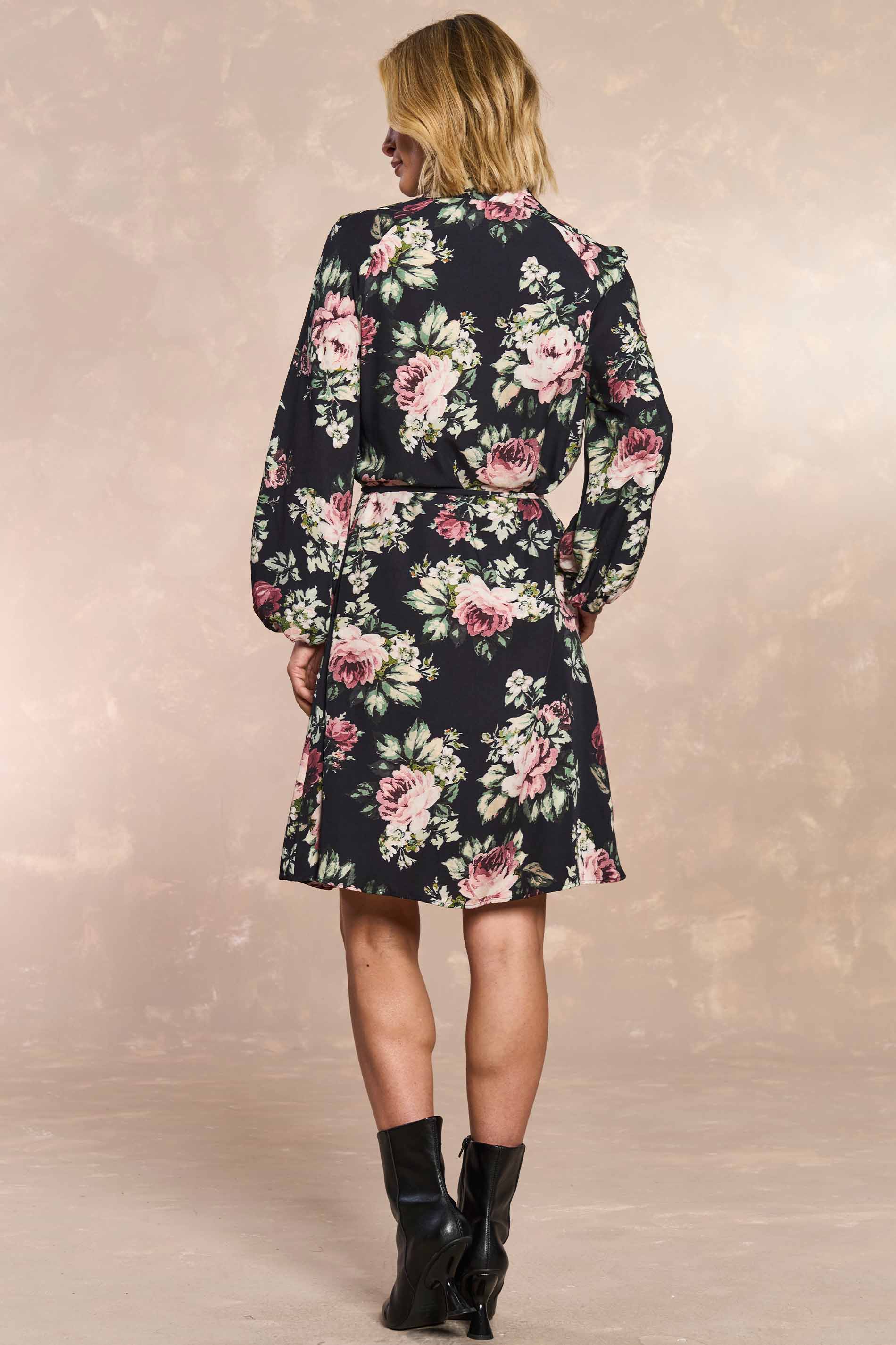 Vestido Curto Jardim Decor