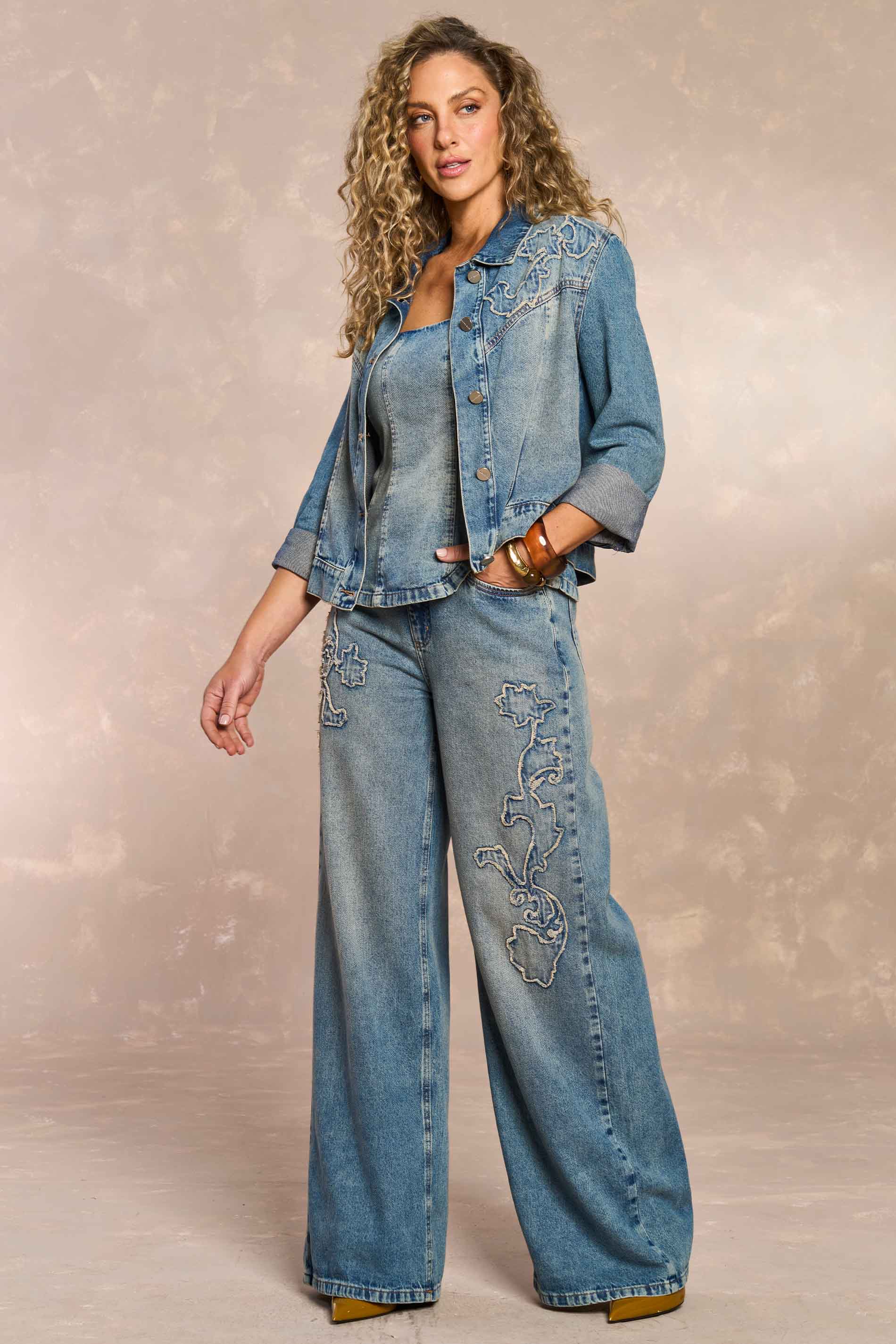 Jaqueta Jardim Boho com Bordado