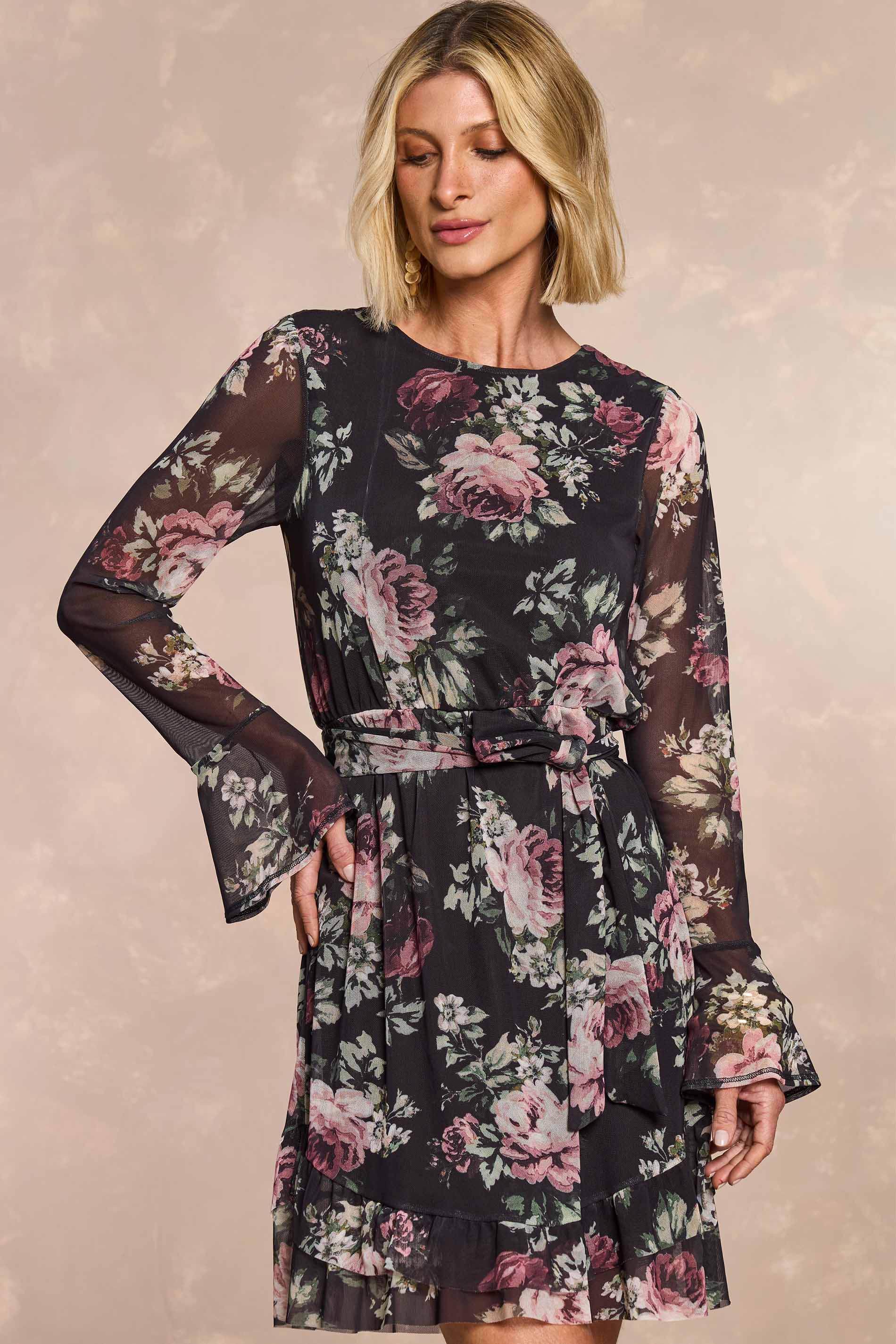 Vestido Curto Aquarela Rose em Tule