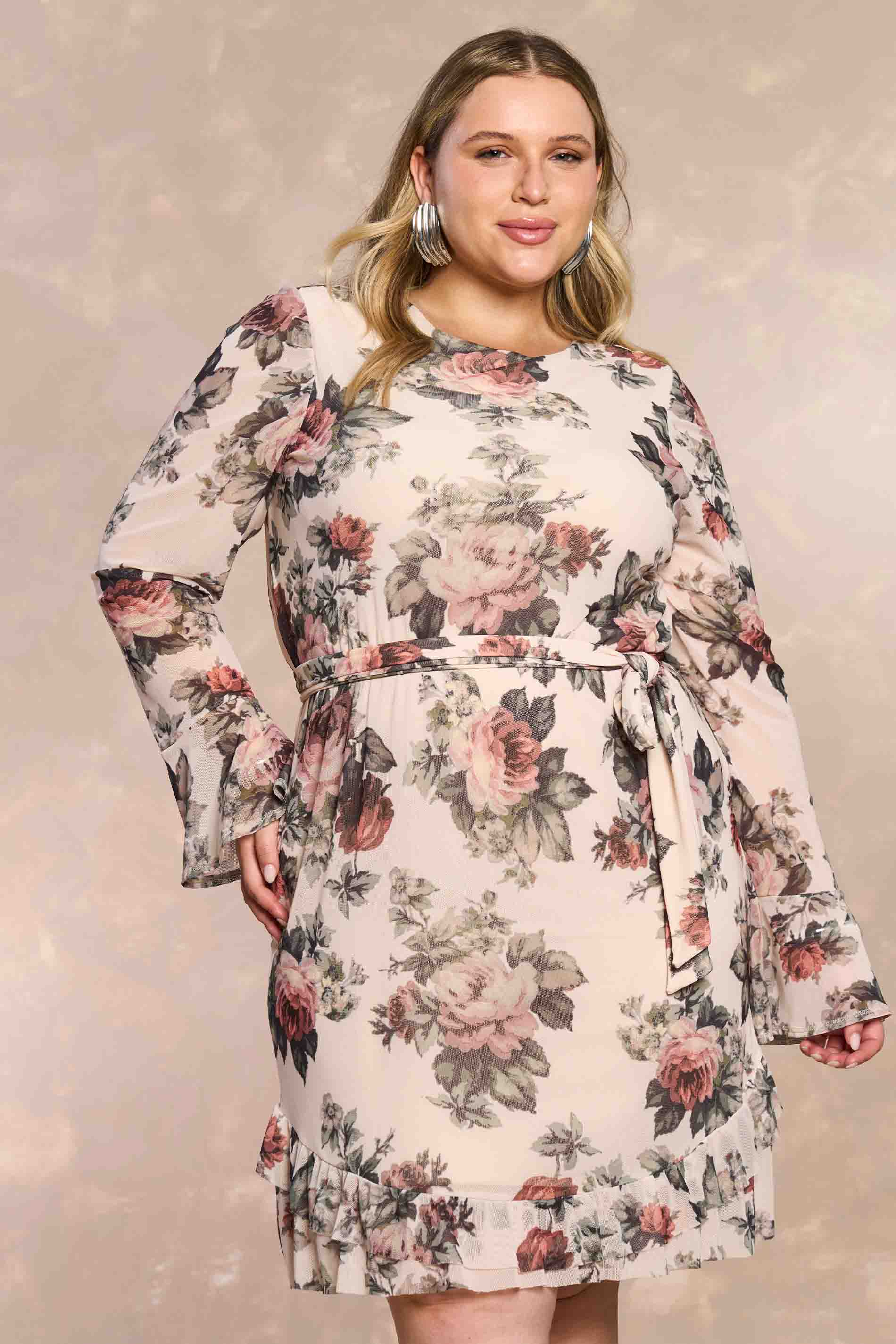 Vestido Curto Aquarela Rose em Tule