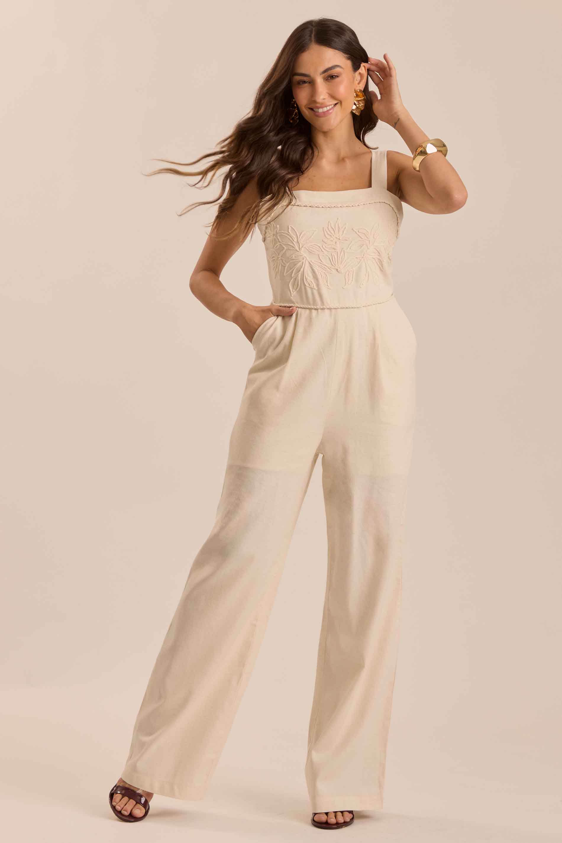 Macacão de Alça Soft Garden em Linho