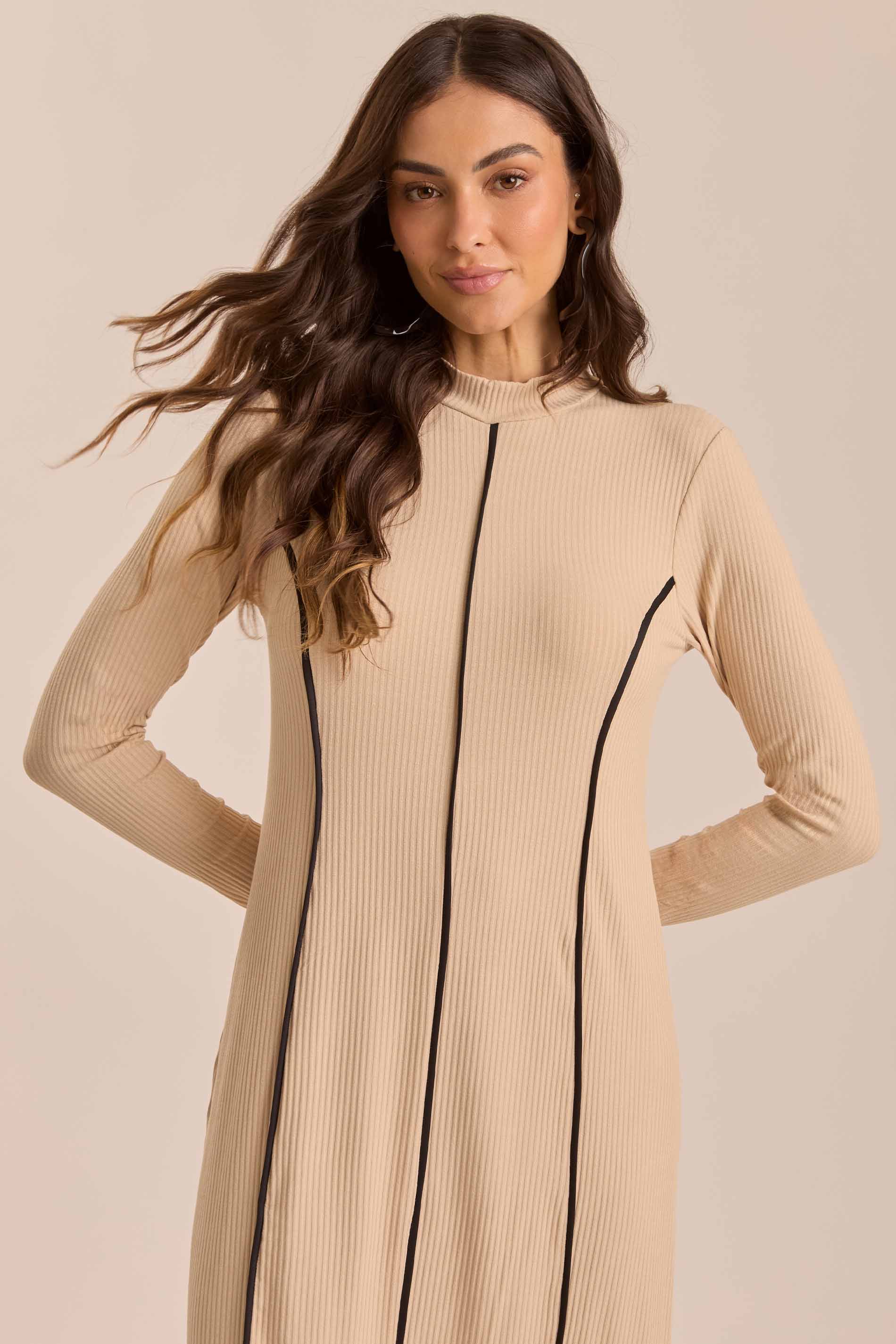 Vestido Longo Retrô Glam em Ribana