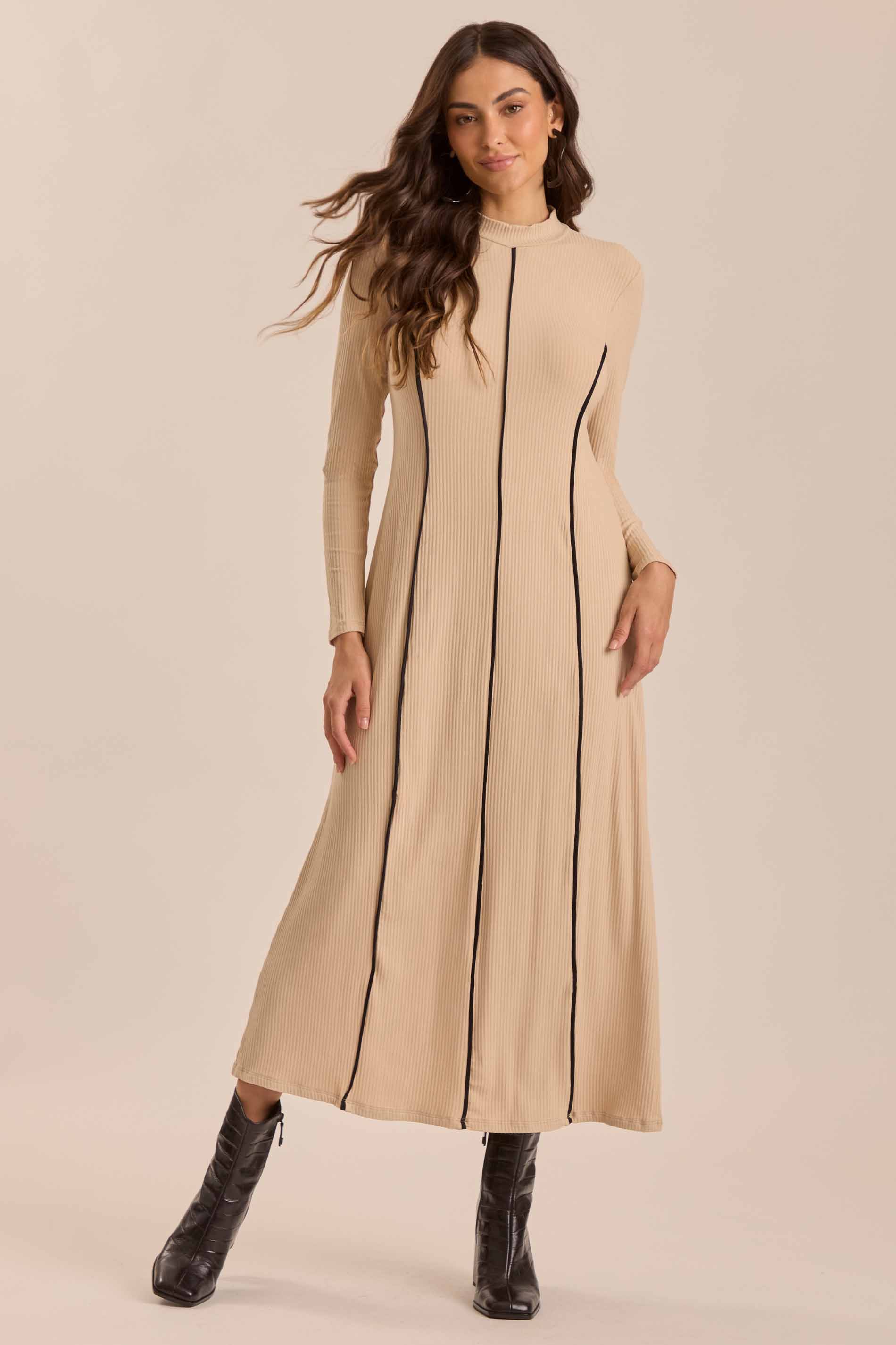 Vestido Longo Retrô Glam em Ribana