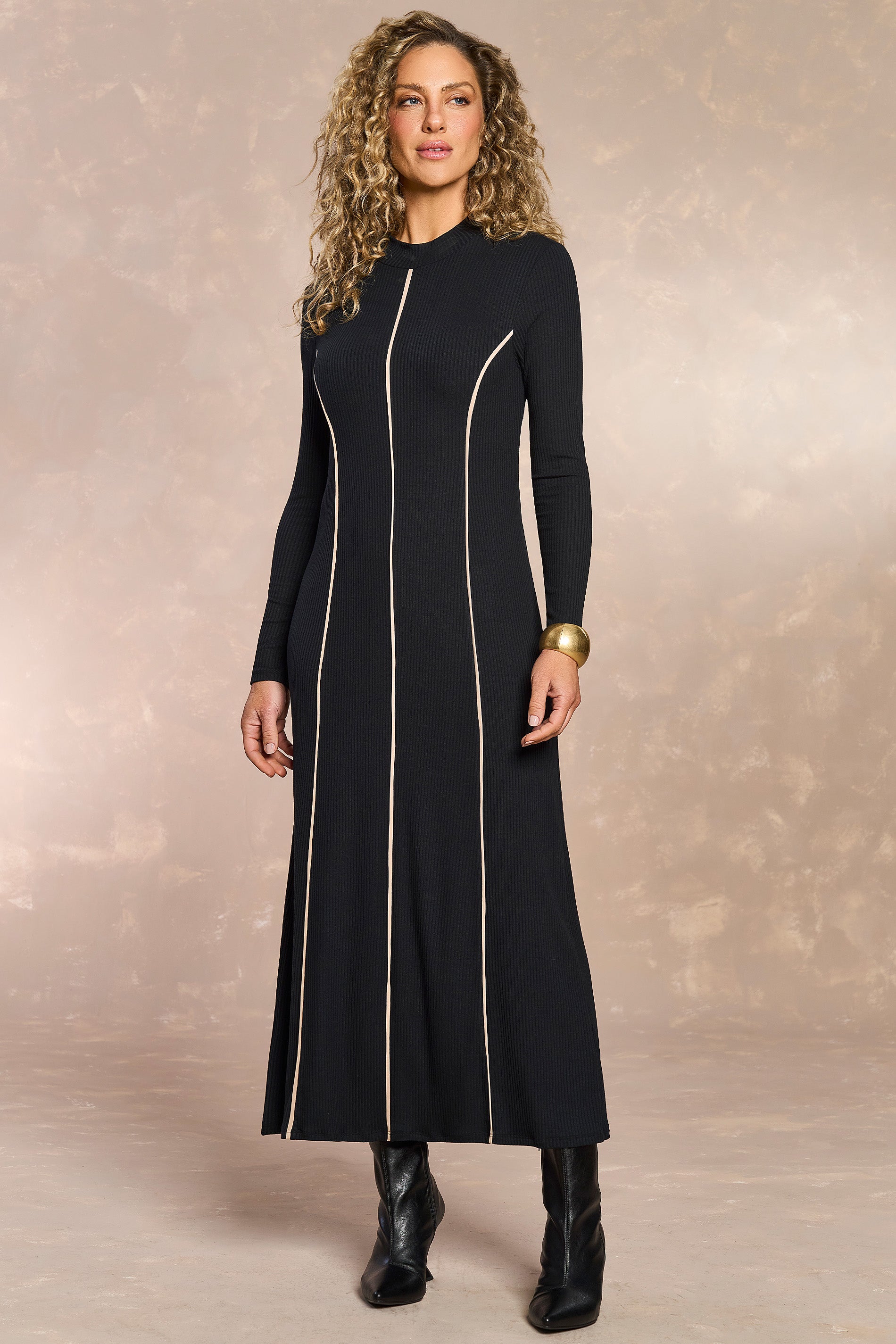 Vestido Longo Retrô Glam em Ribana