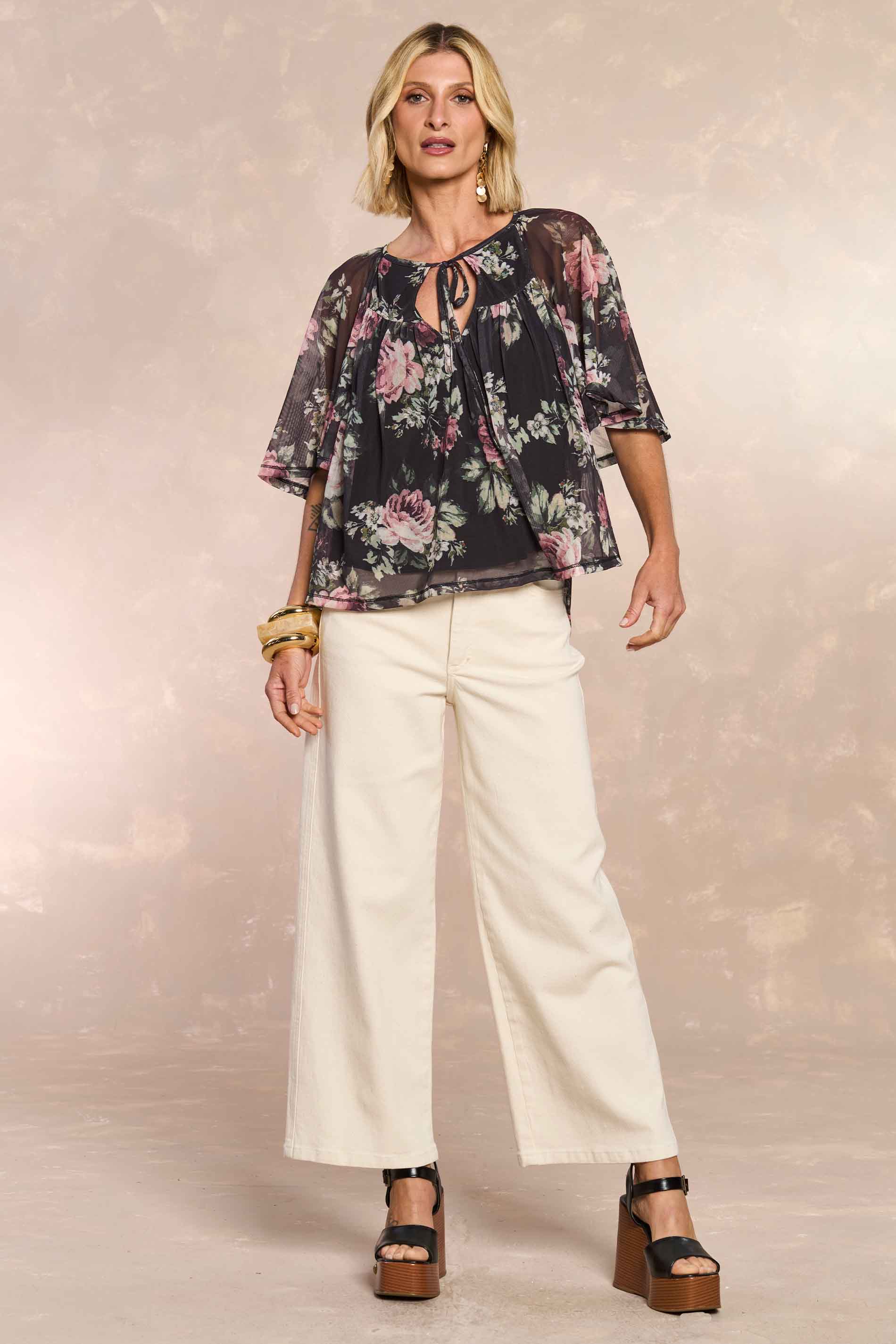 Blusa Aquarela Rose em Tule