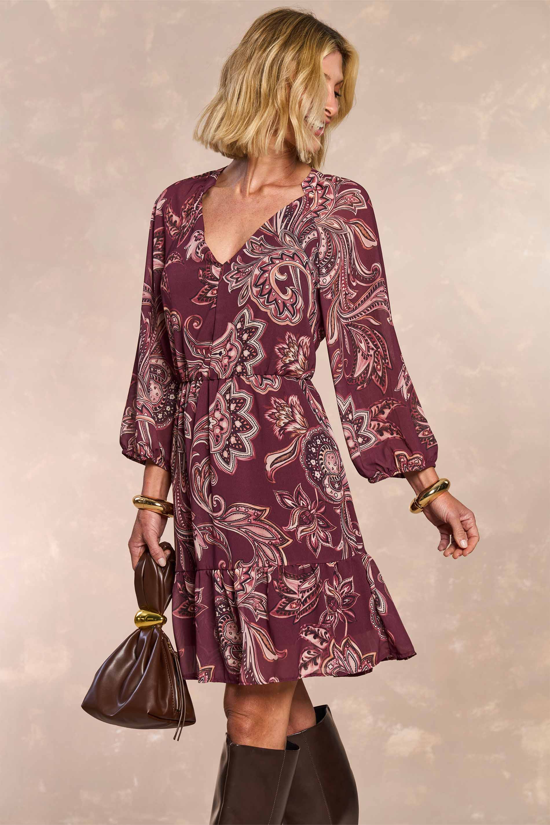 Vestido Curto Jardim Boho Mangas 3/4