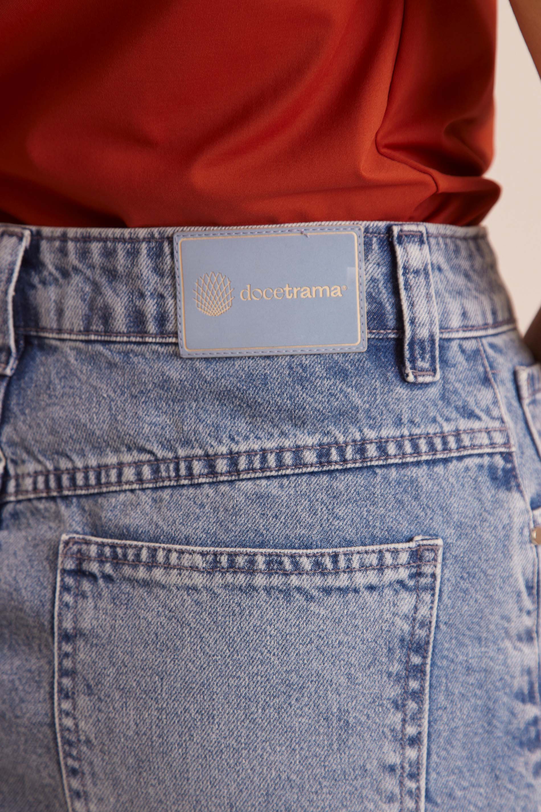 Saia Curta Reta Jeans Miragem - Doce Trama