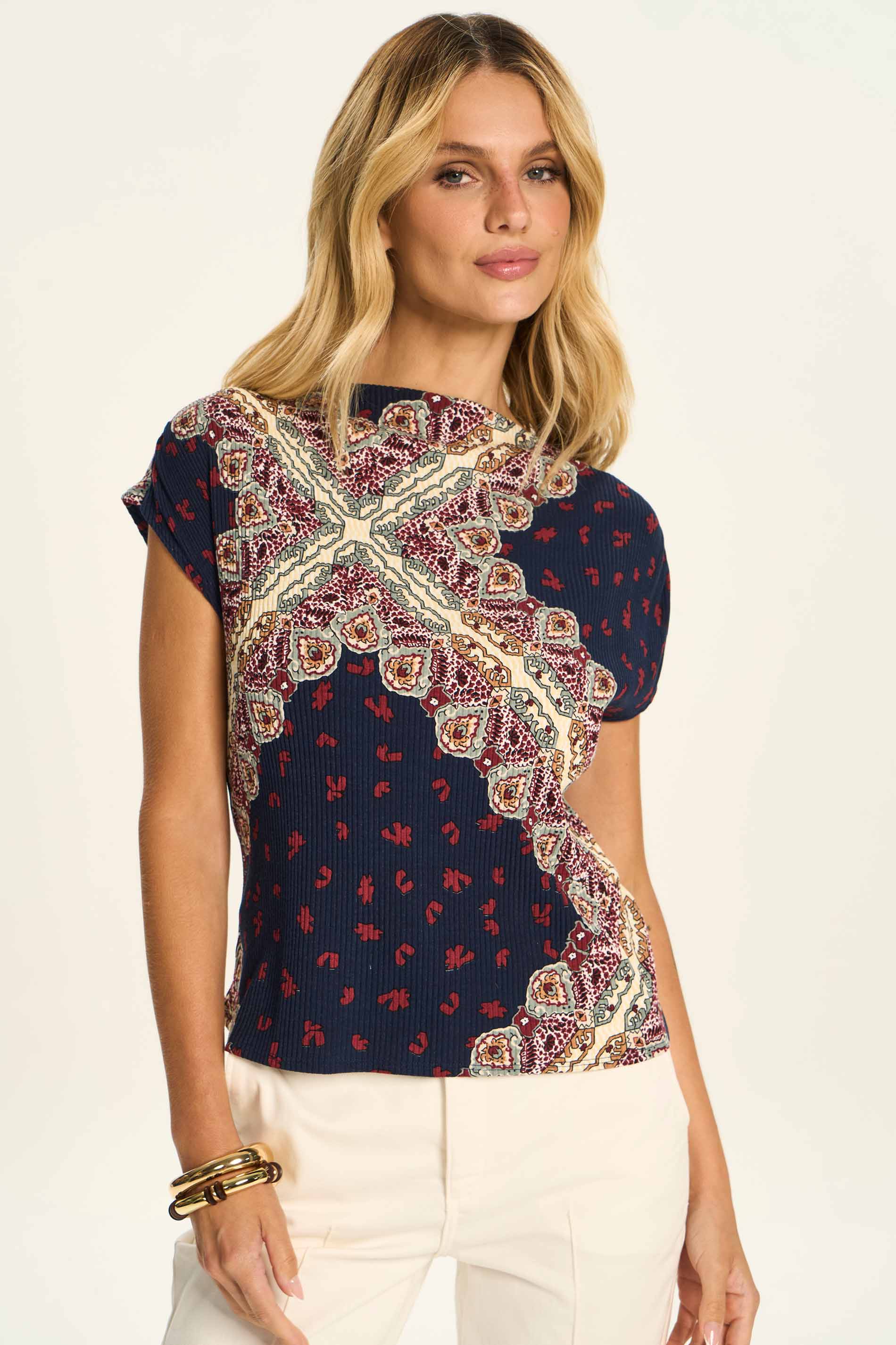 Blusa Feminina Manga Curta Estampada Mosaico - Doce Trama