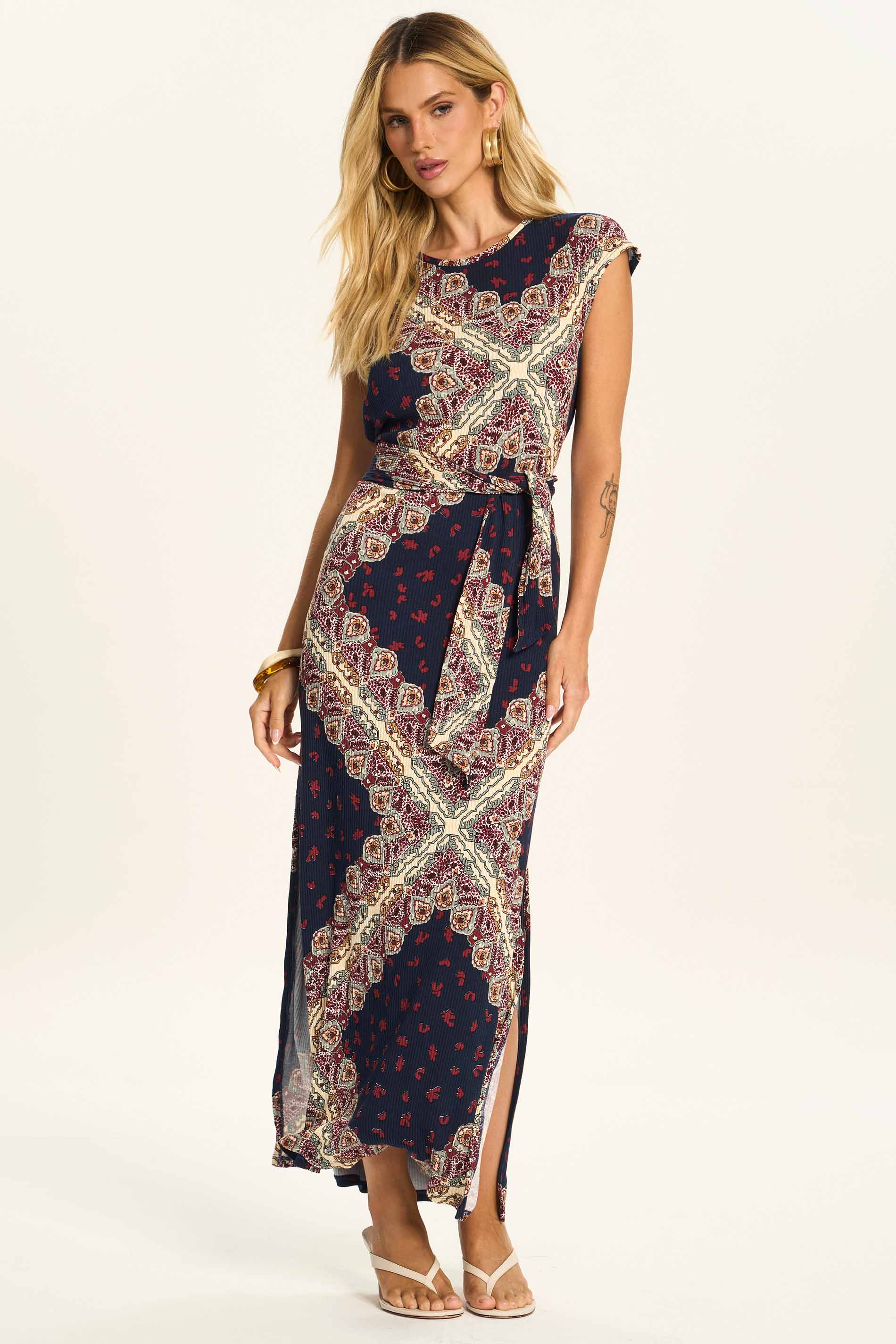 Vestido Midi Evasê com Cinto Embutido Mosaico - Doce Trama