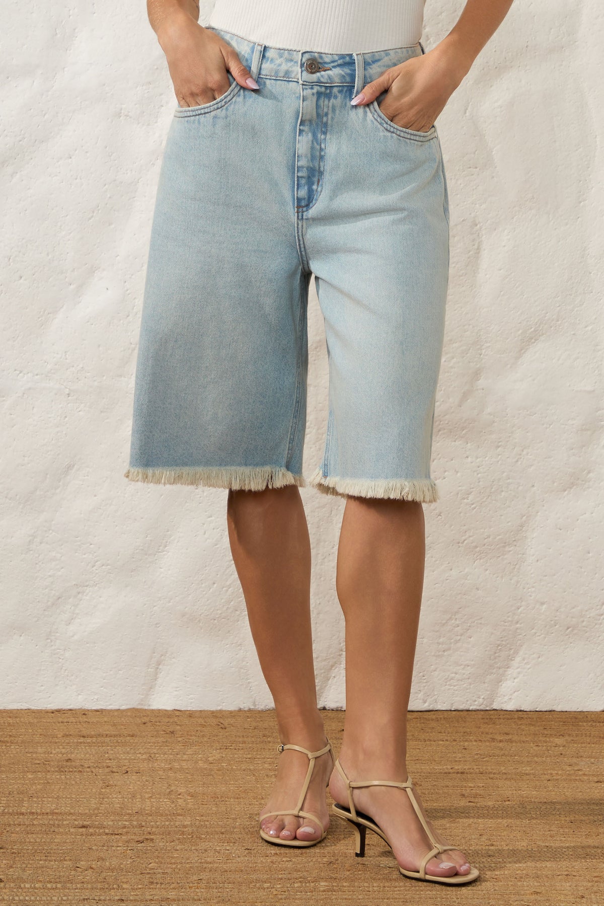 Bermuda Jorts Boyfriend Jeans Desfiado Resort - Doce Trama