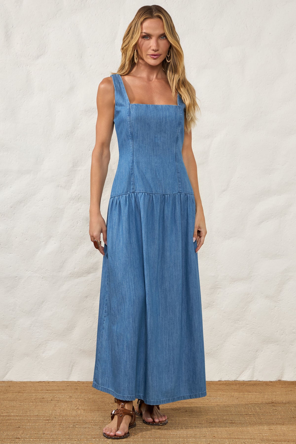 Vestido Midi Evasê Jeans de Alça Resort - Doce Trama