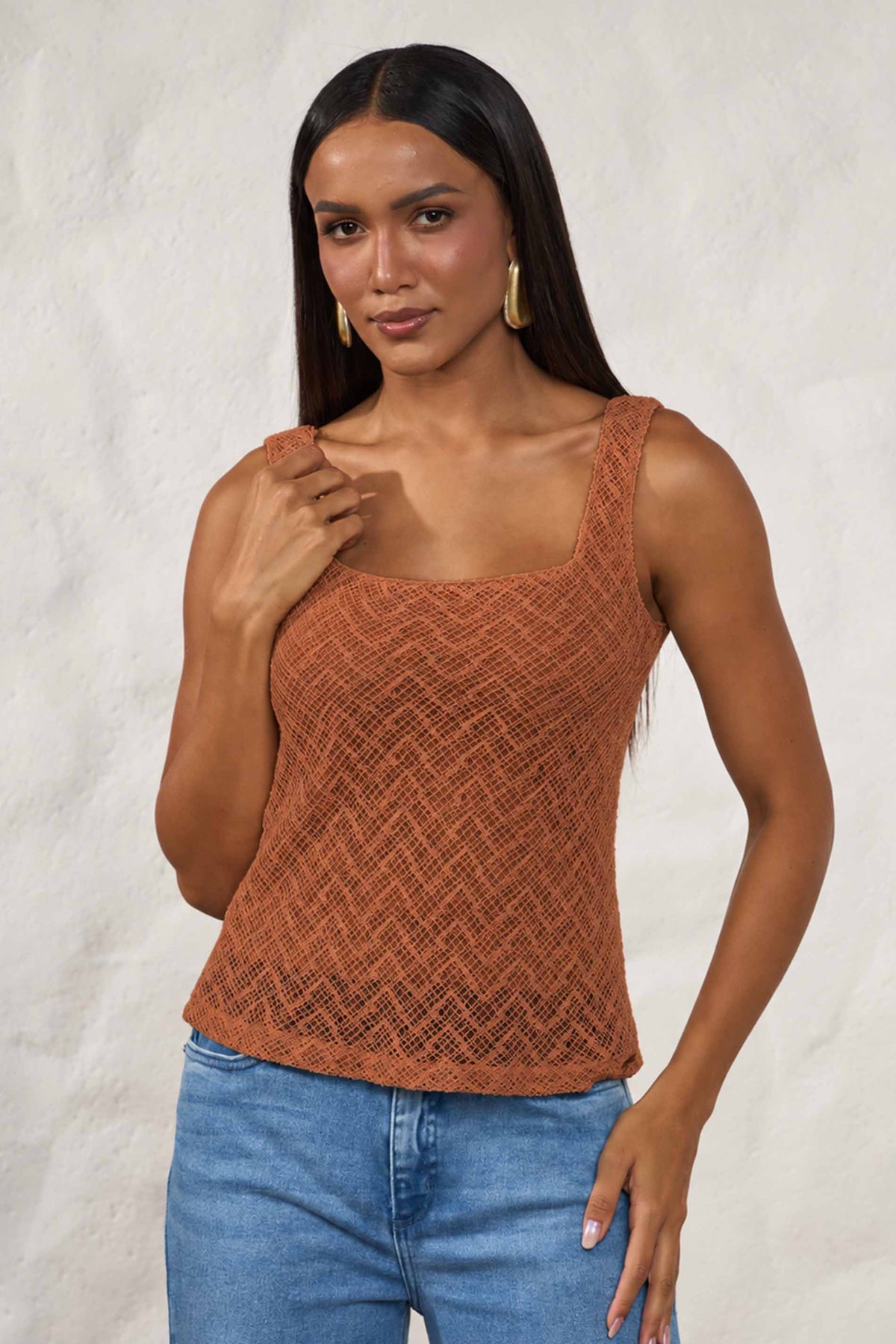 Blusa Feminina Reta Tela Crochê Forrada Resort - Doce Trama